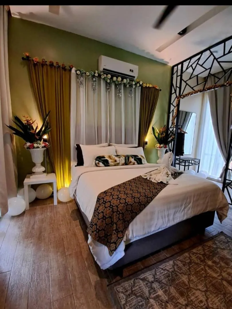 Bed in Cinta Abadi Resort