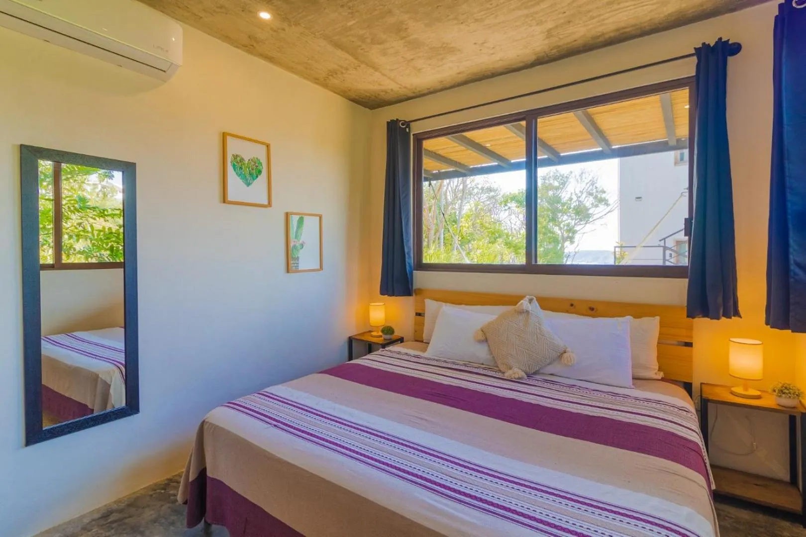 Bed in Casa Mauna Boutique Hotel