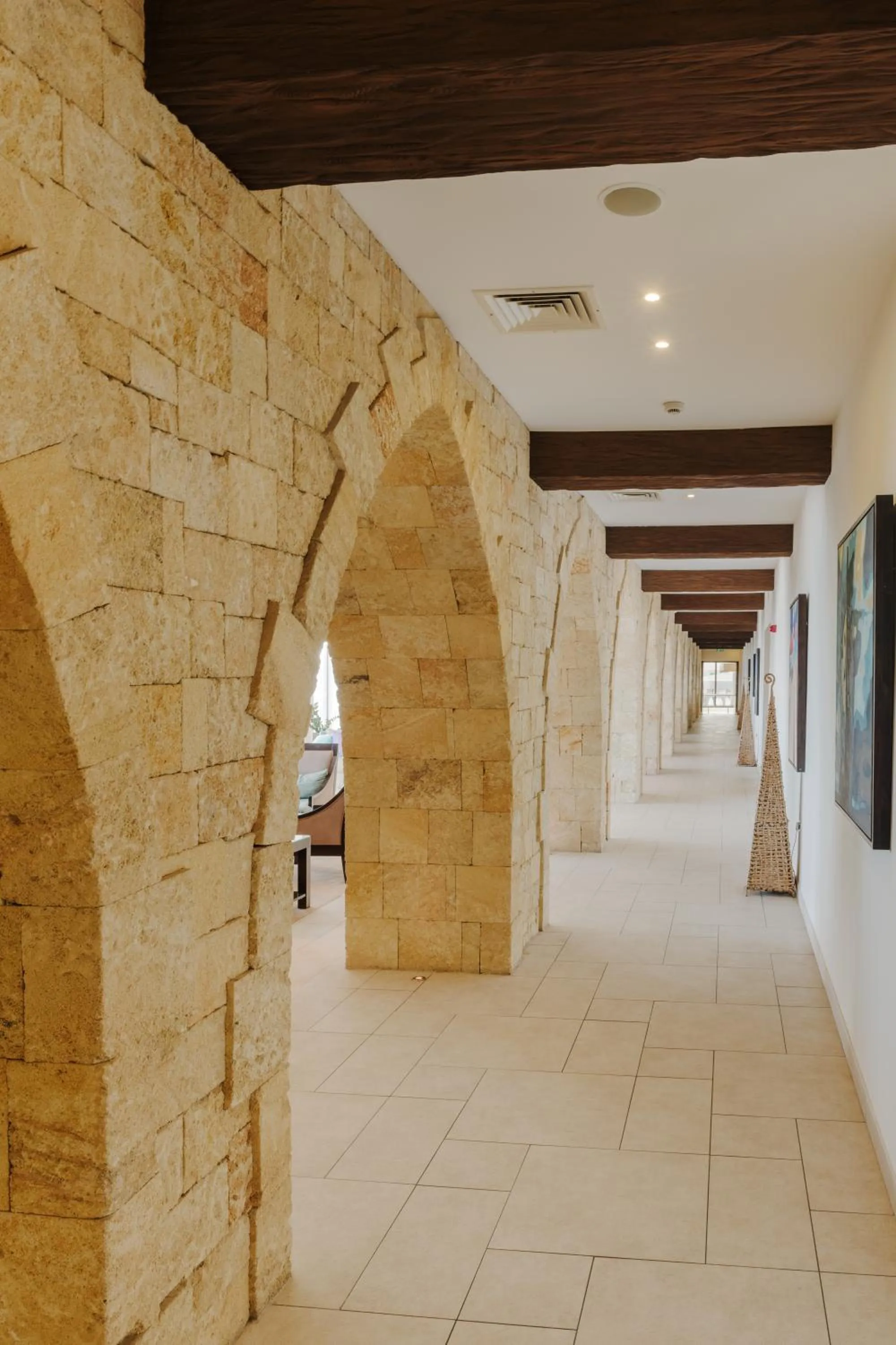 Property building in Arkin Palm Beach Hotel