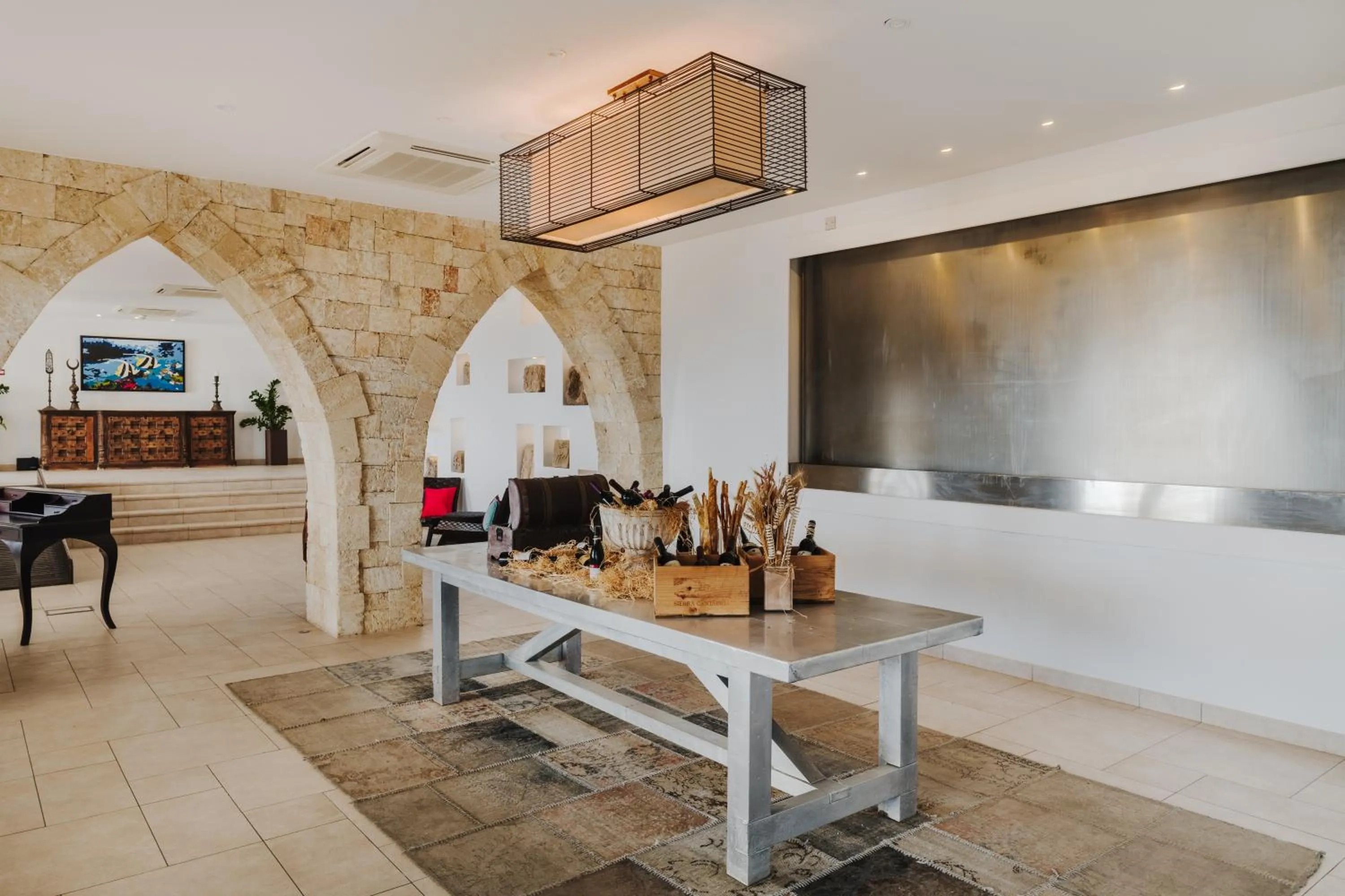 Property building in Arkin Palm Beach Hotel