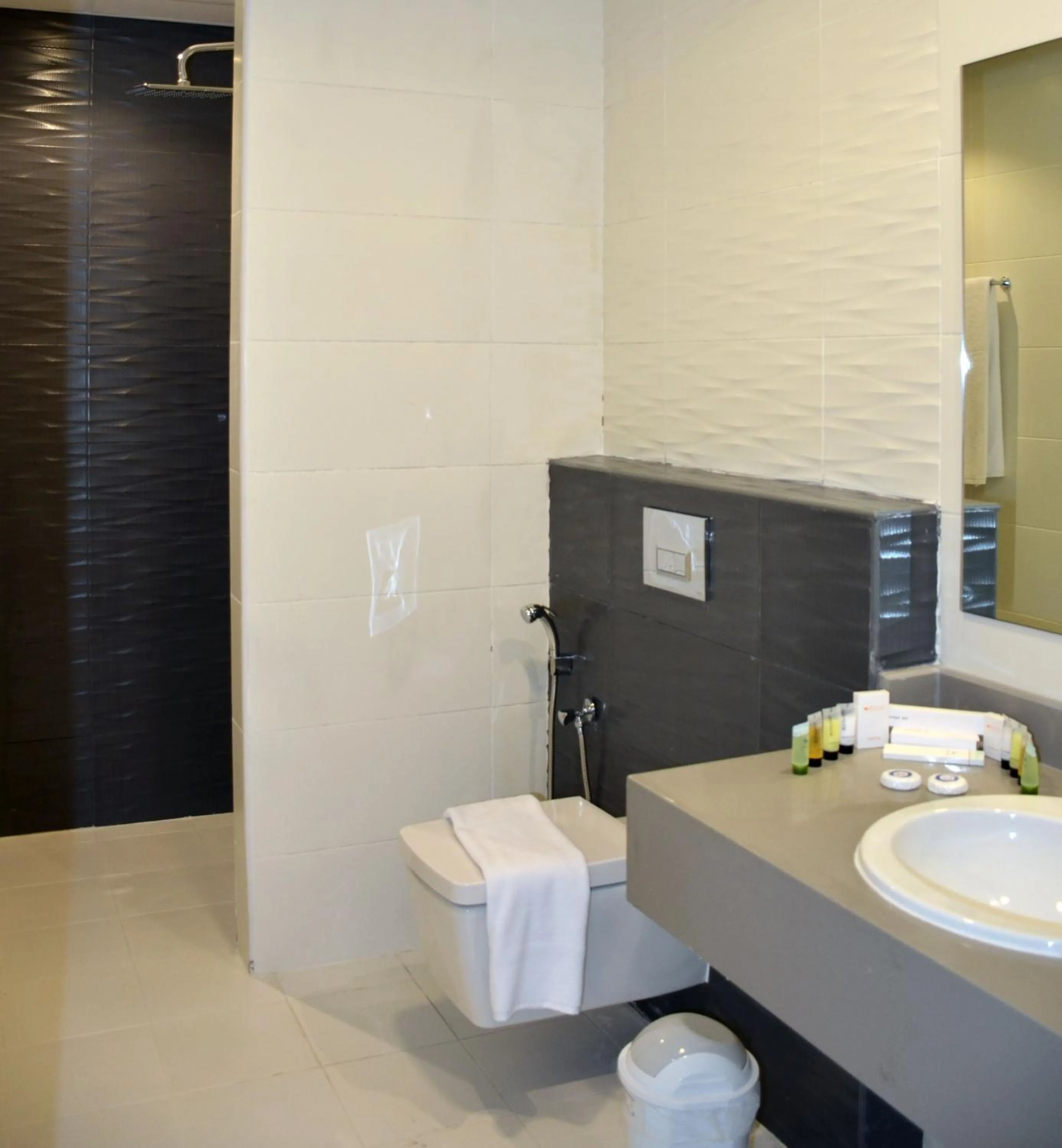 Bathroom in The Lodge Suites