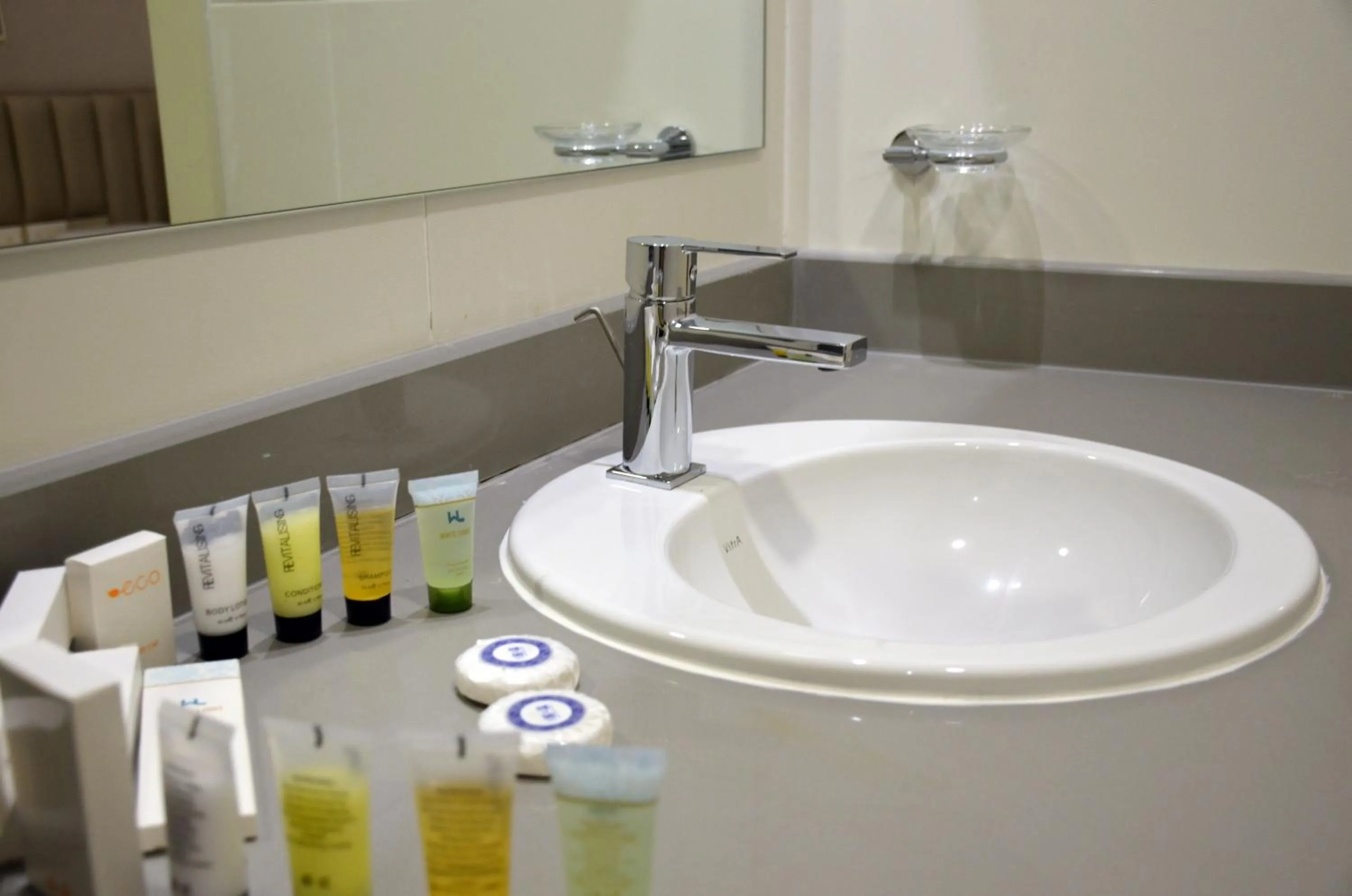 Bathroom in The Lodge Suites
