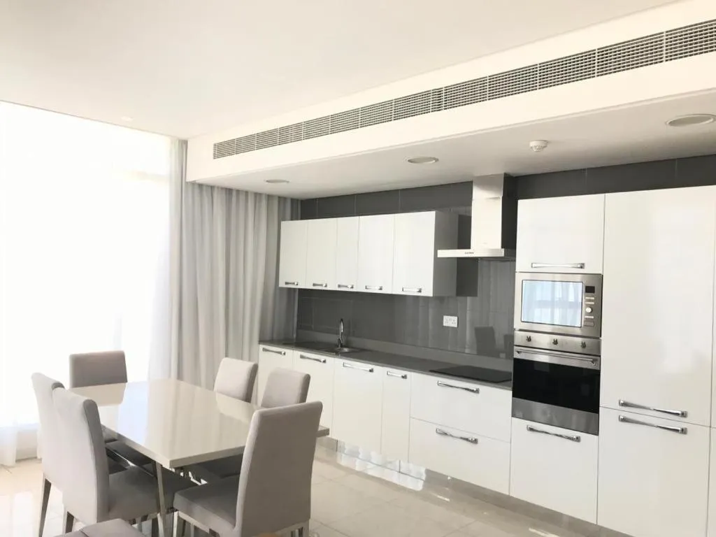 Kitchen or kitchenette in The Lodge Suites