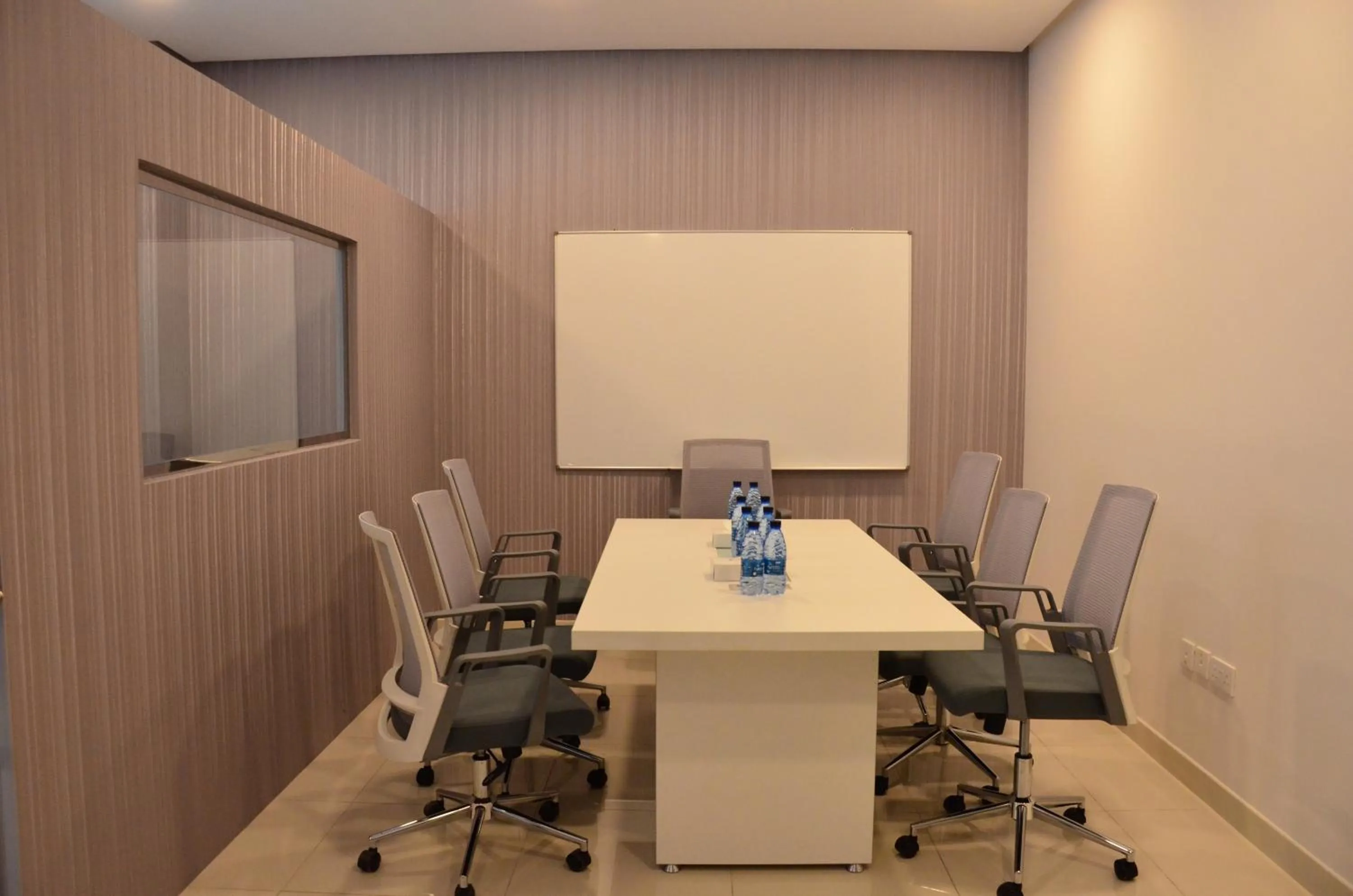 Meeting/conference room in The Lodge Suites