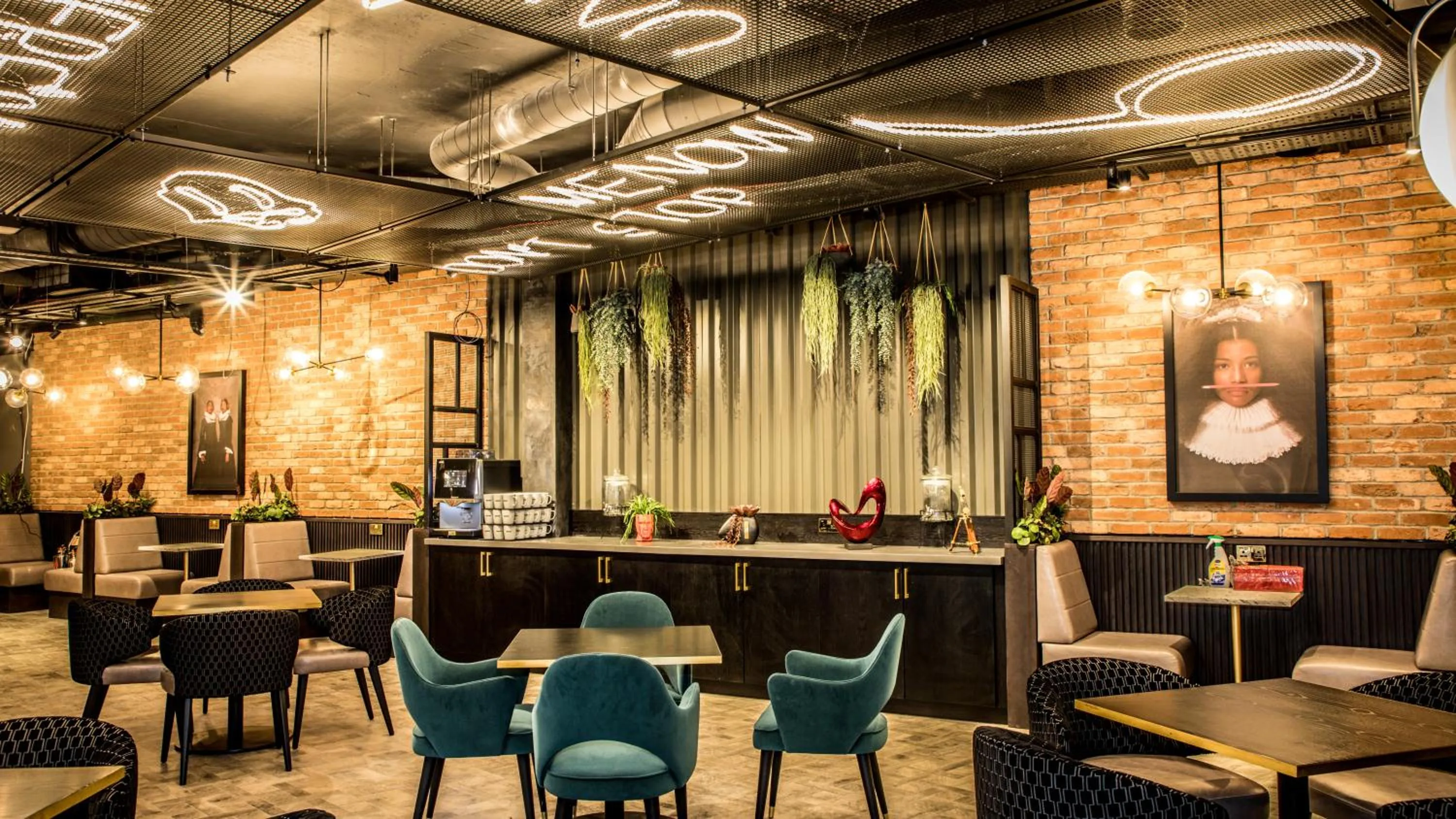 Restaurant/places to eat in Radisson RED London Greenwich The O2