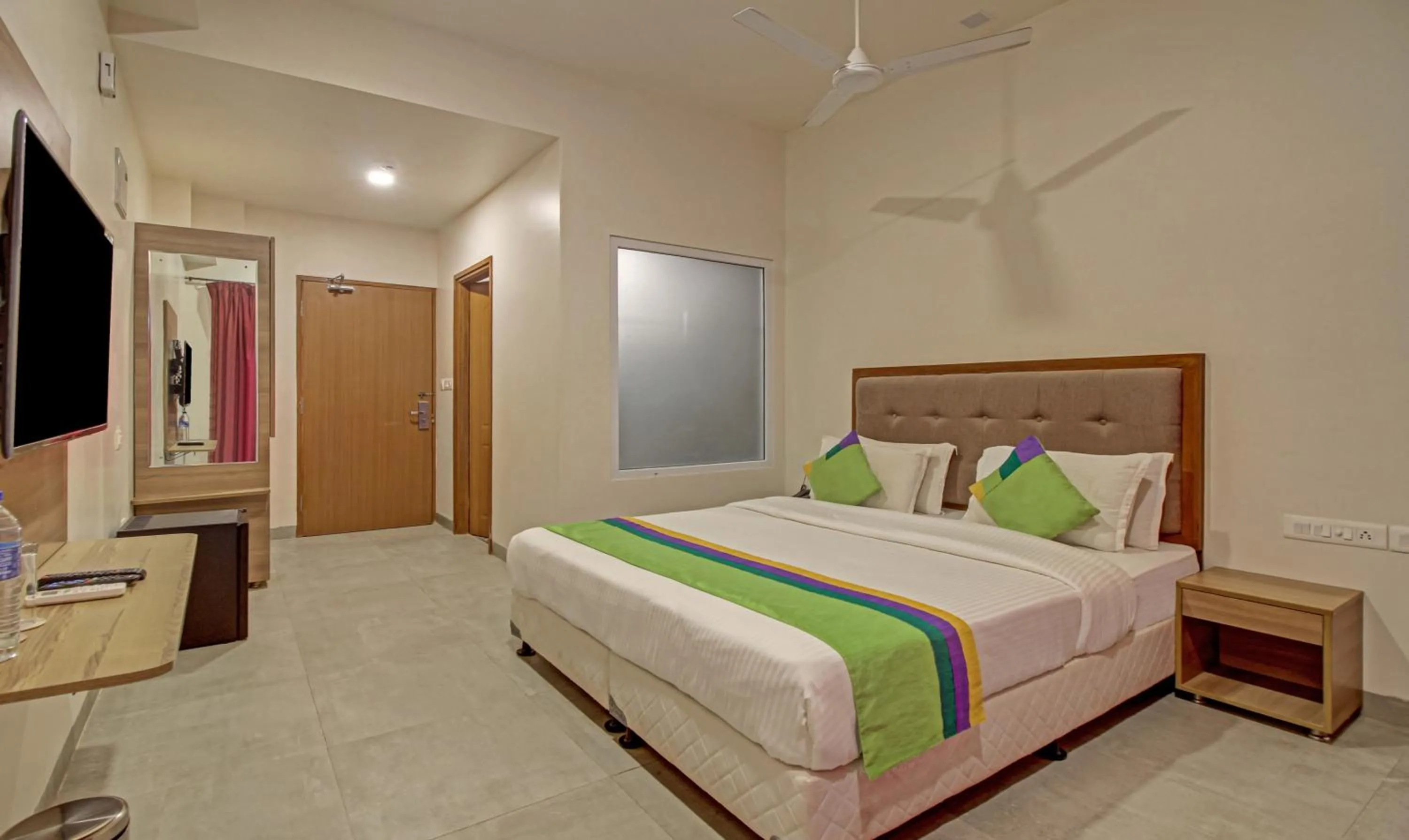 Bedroom in Itsy Hotels Tao Residency, 2 Minutes Walk From Baga Beach