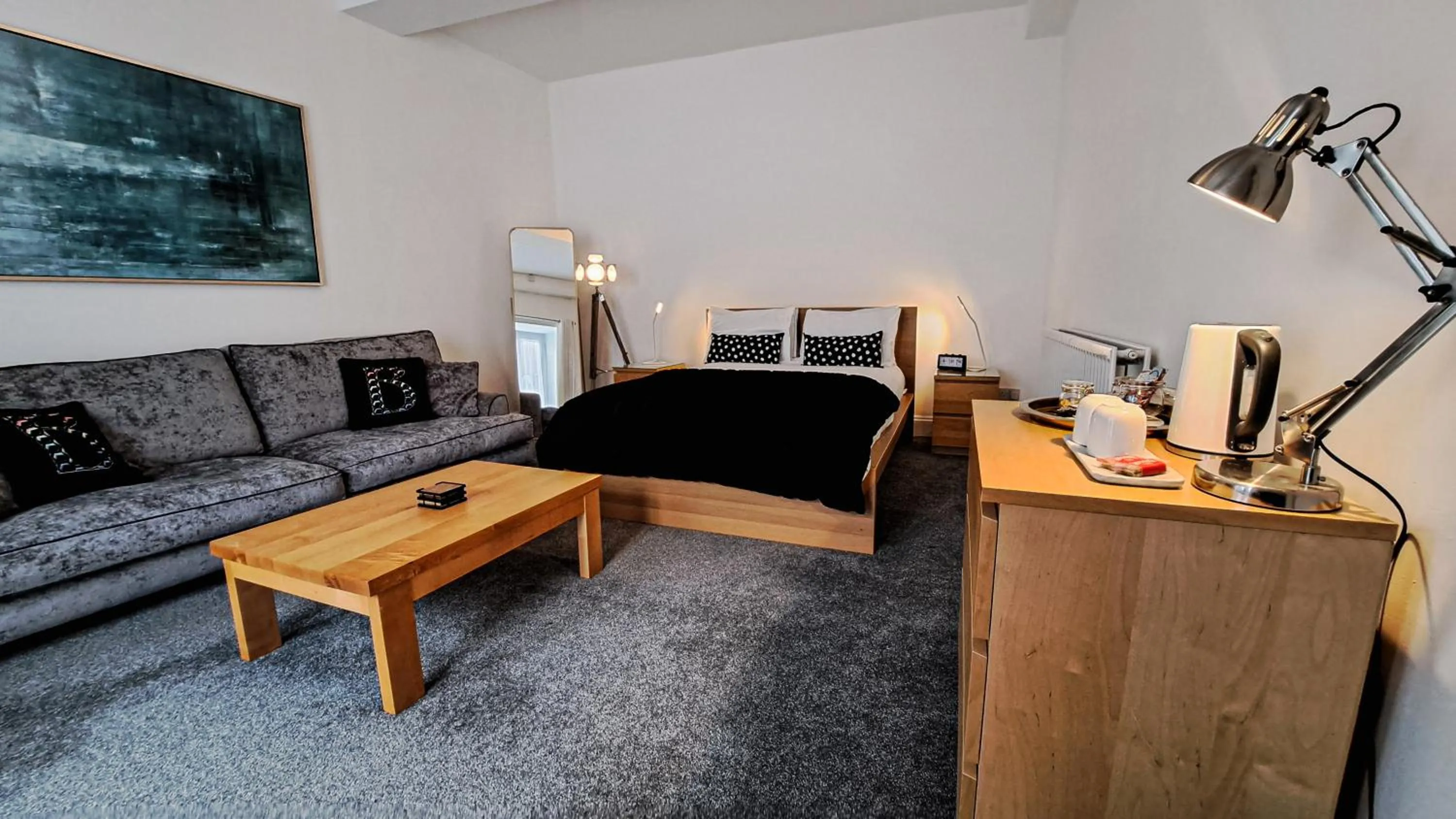 Coffee/tea facilities, Bed in The Old Vicarage