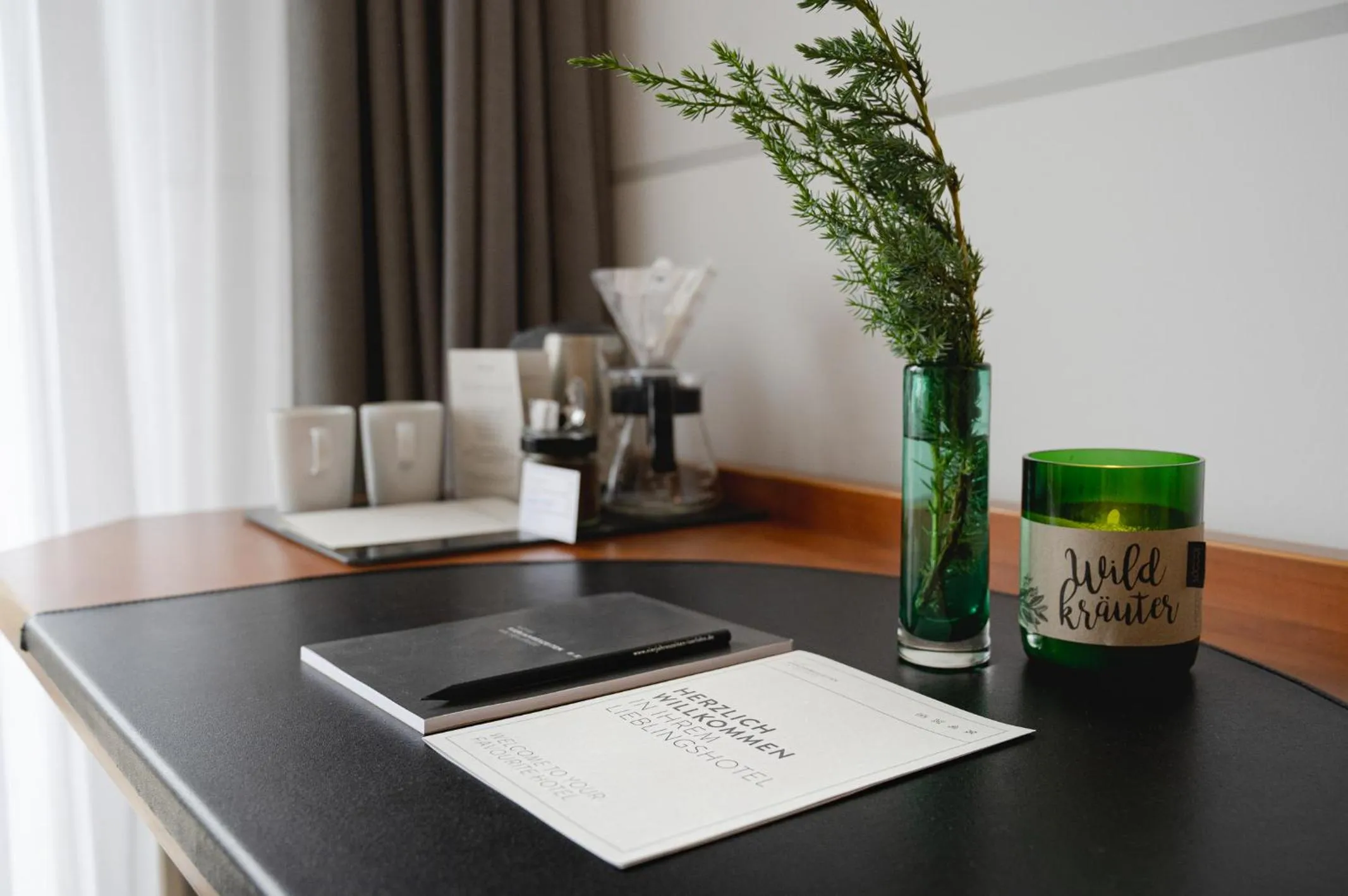 Photo of the whole room in Hotel VierJahreszeiten am Seilersee