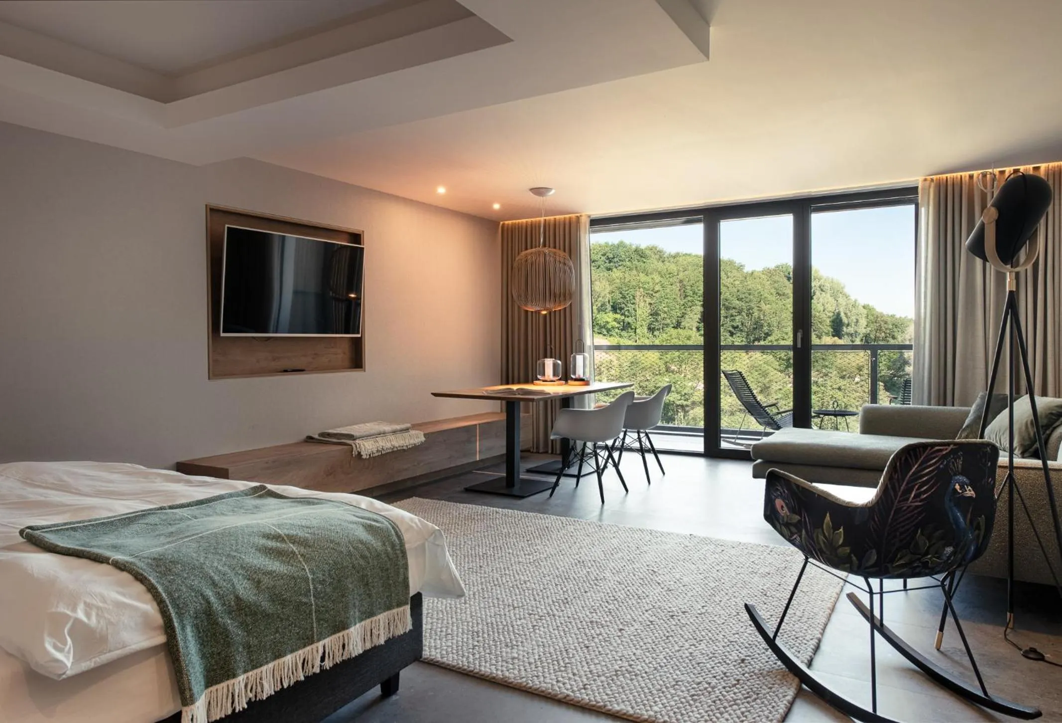 Natural landscape, Bed in Hotel VierJahreszeiten am Seilersee