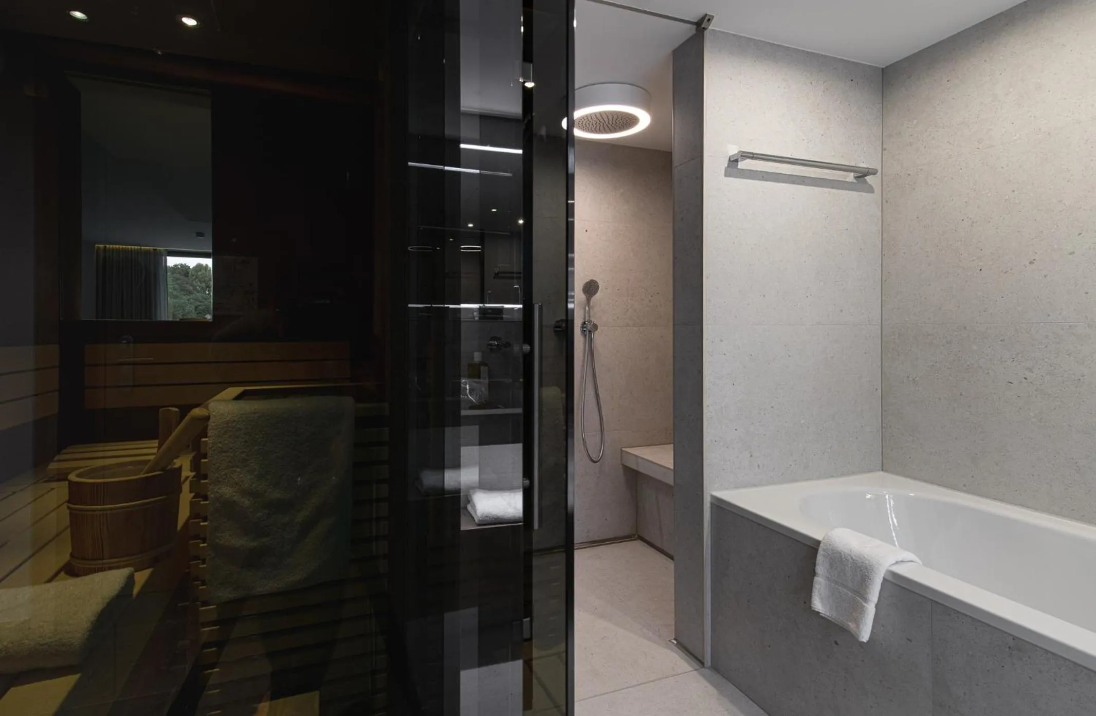 Sauna in Hotel VierJahreszeiten am Seilersee