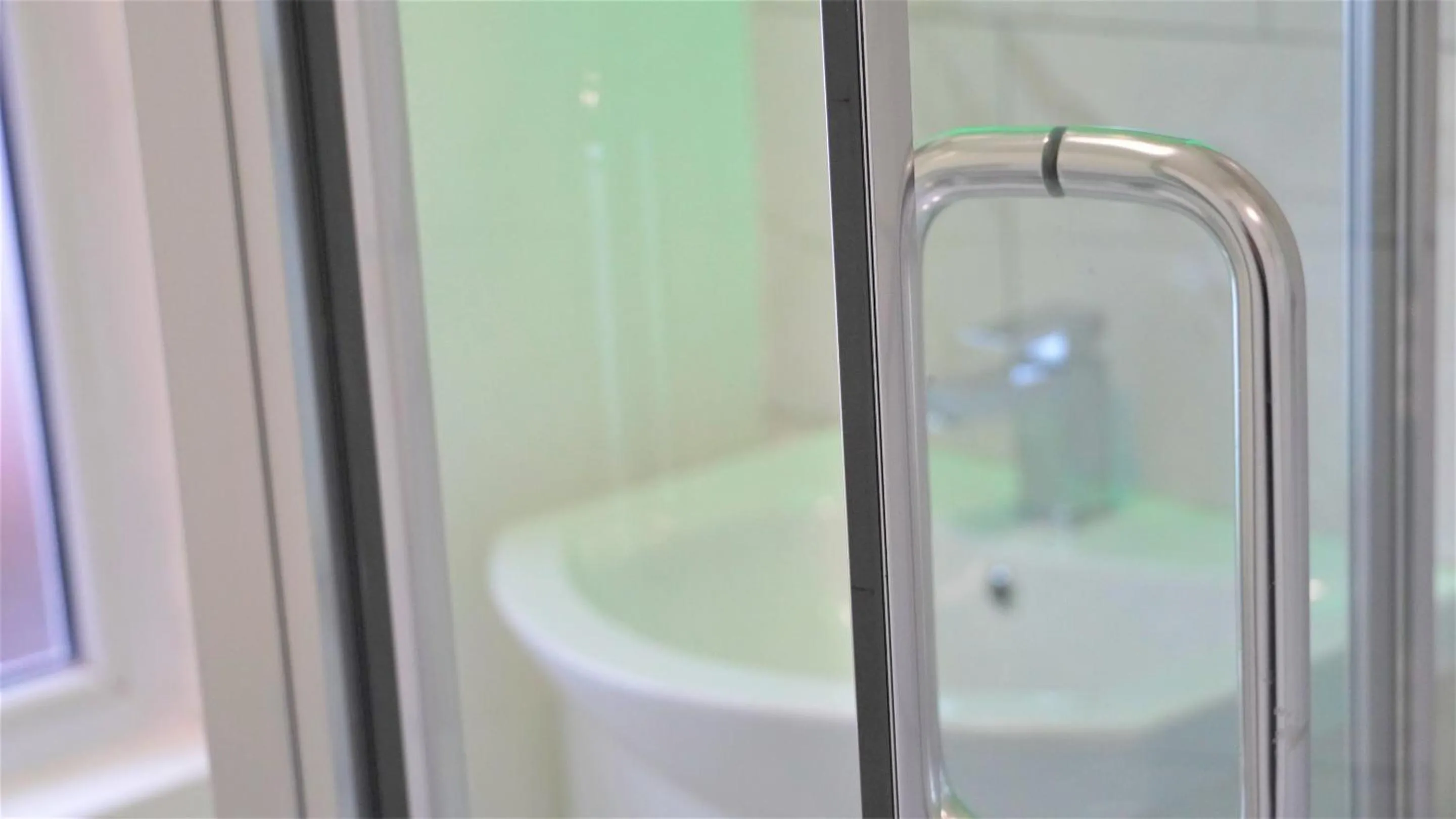 Bathroom in Cowper Townhouse