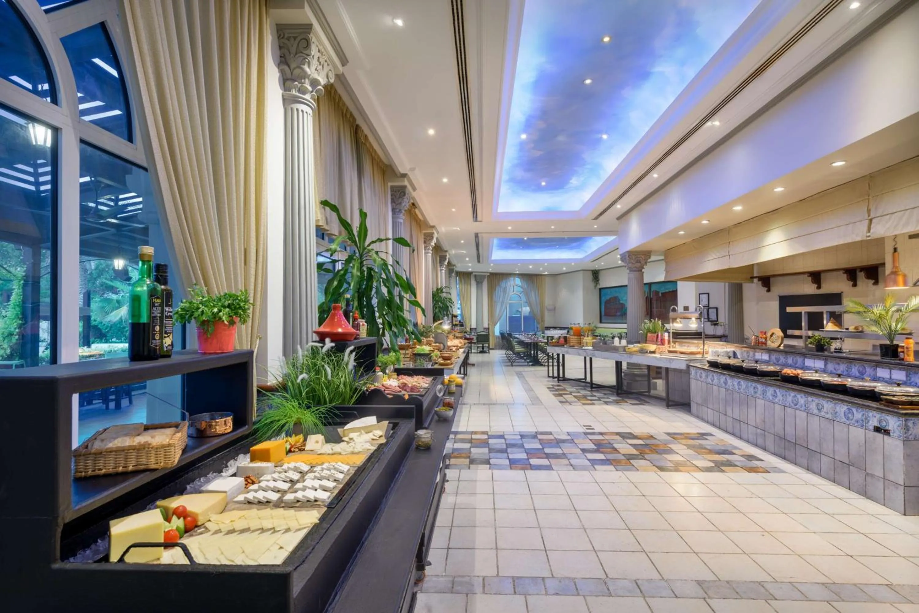 Restaurant/places to eat in Radisson Blu Hotel, Muscat