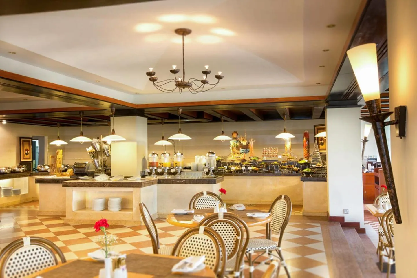 Breakfast in Dubai Marine Beach Resort & Spa