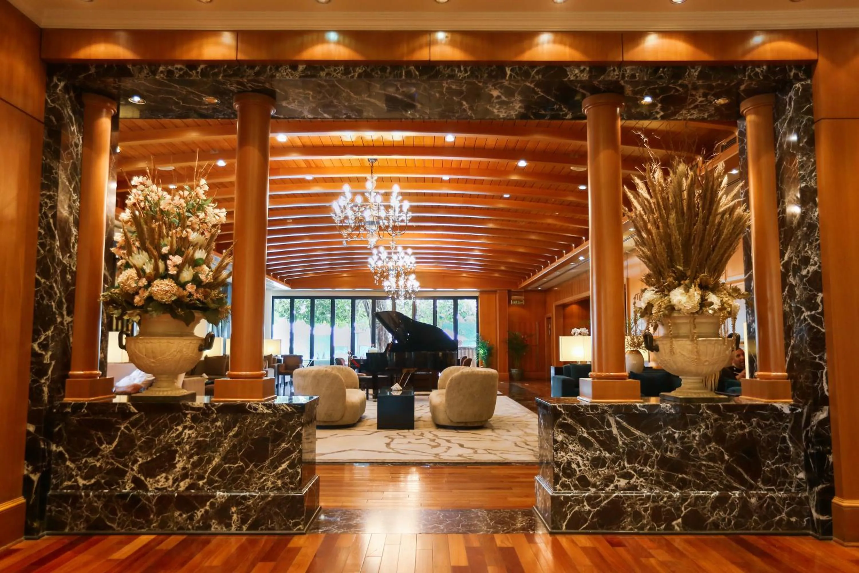 Restaurant/places to eat in Dubai Marine Beach Resort & Spa