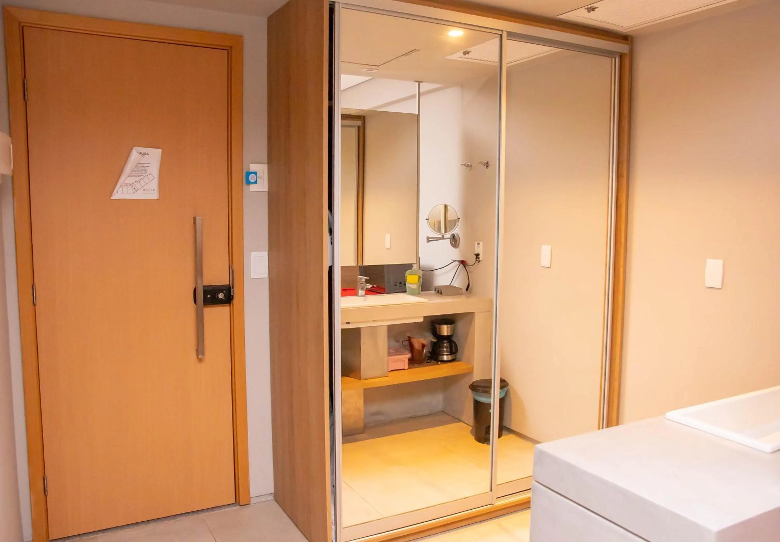 wardrobe, Bed in Paiva Home Stay - Vista dos Sonhos