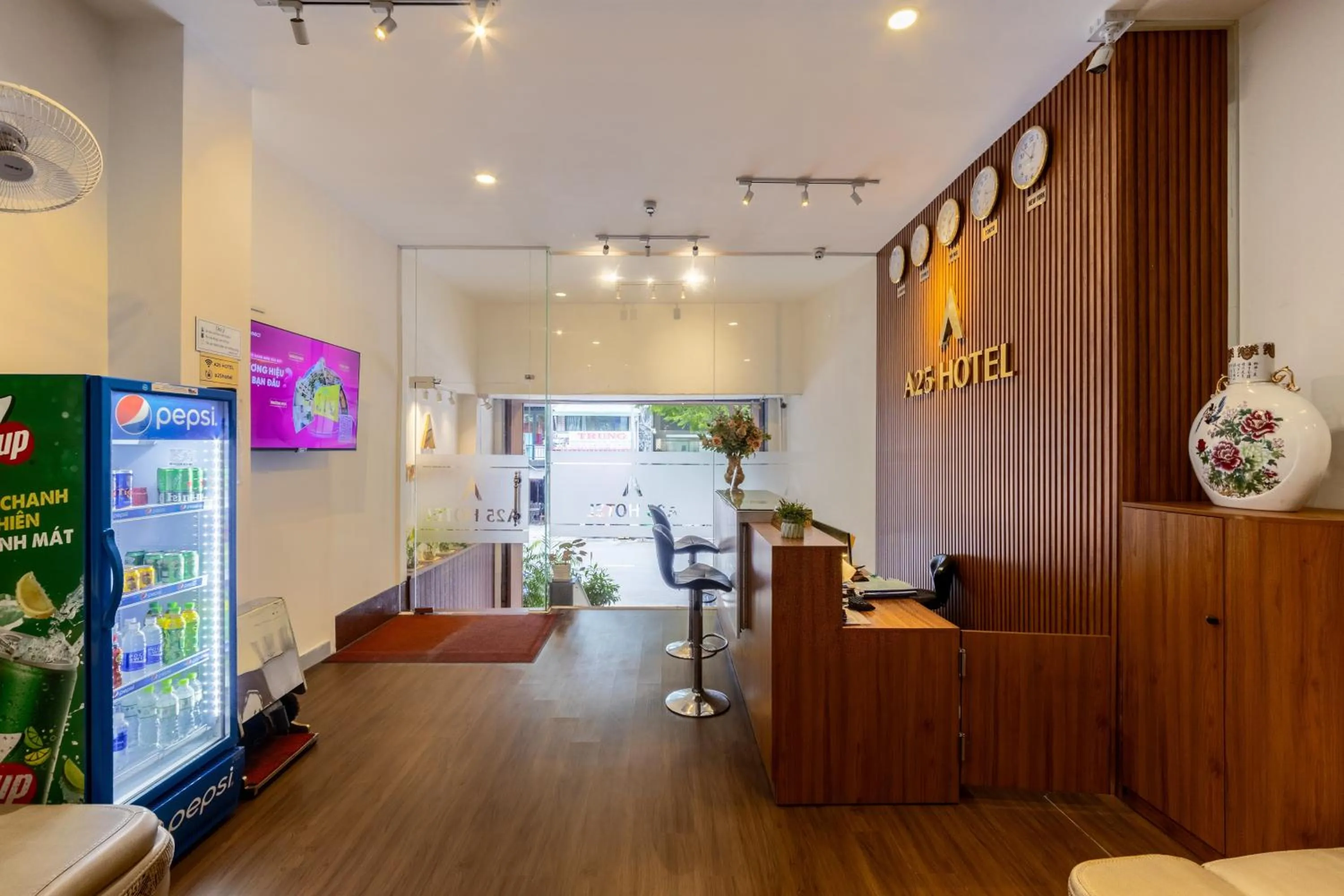 A25 Hotel - 14 Phó Đức Chính