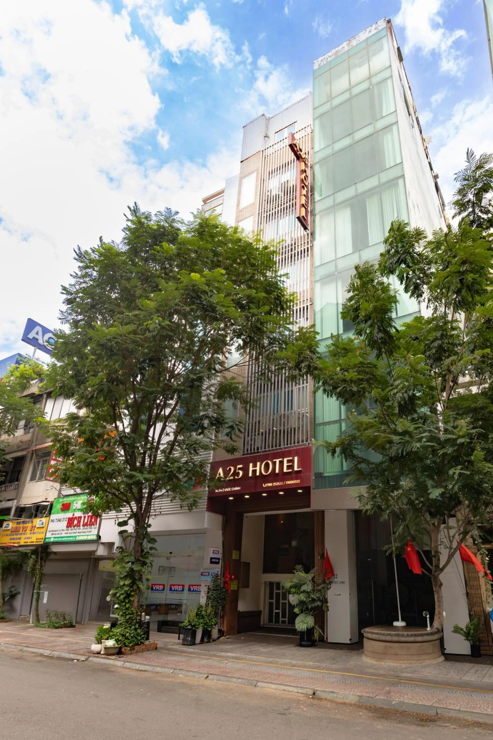 A25 Hotel - 14 Phó Đức Chính