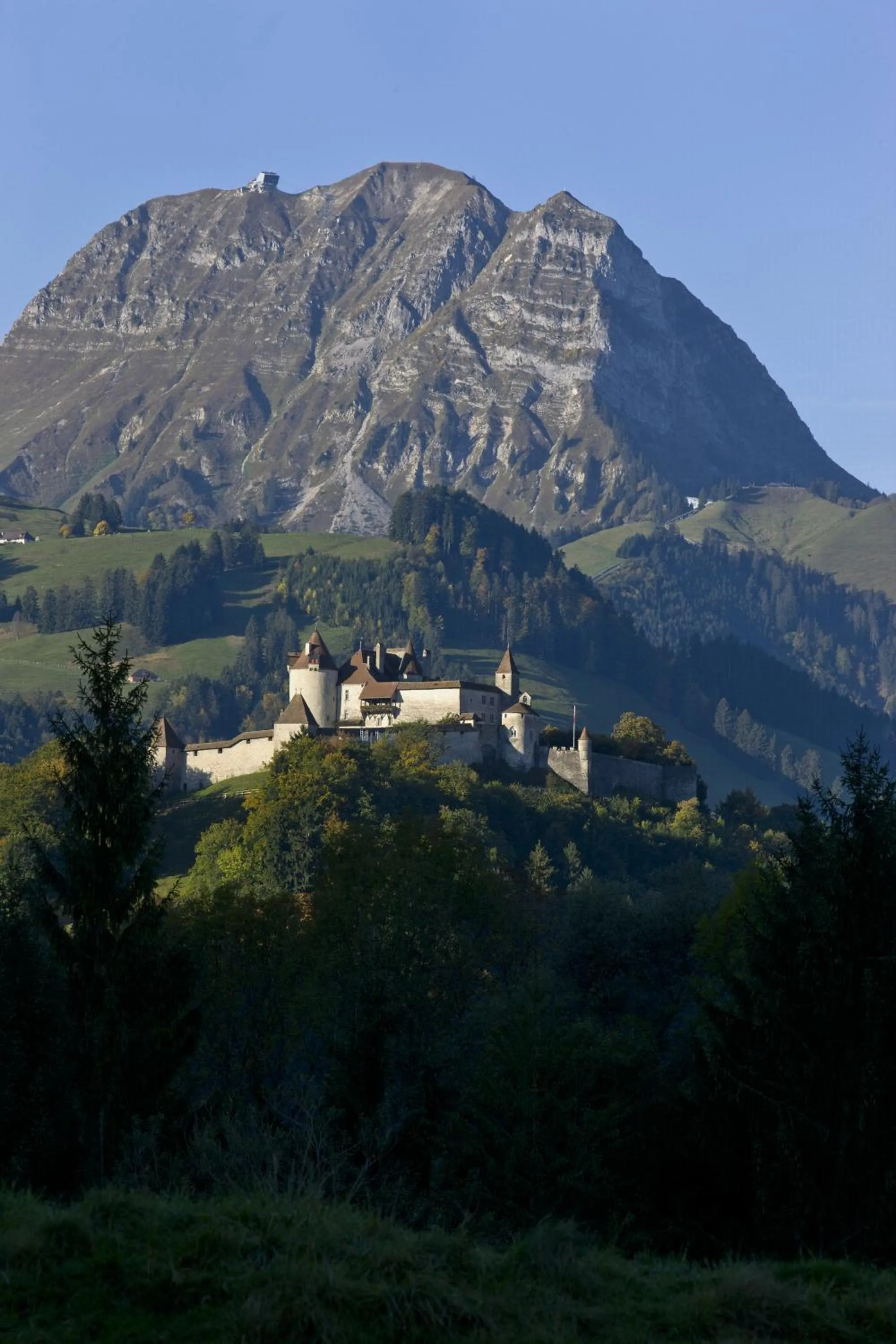 Natural landscape in Hôtel Rallye & Entrées aux Bains de la Gruyère