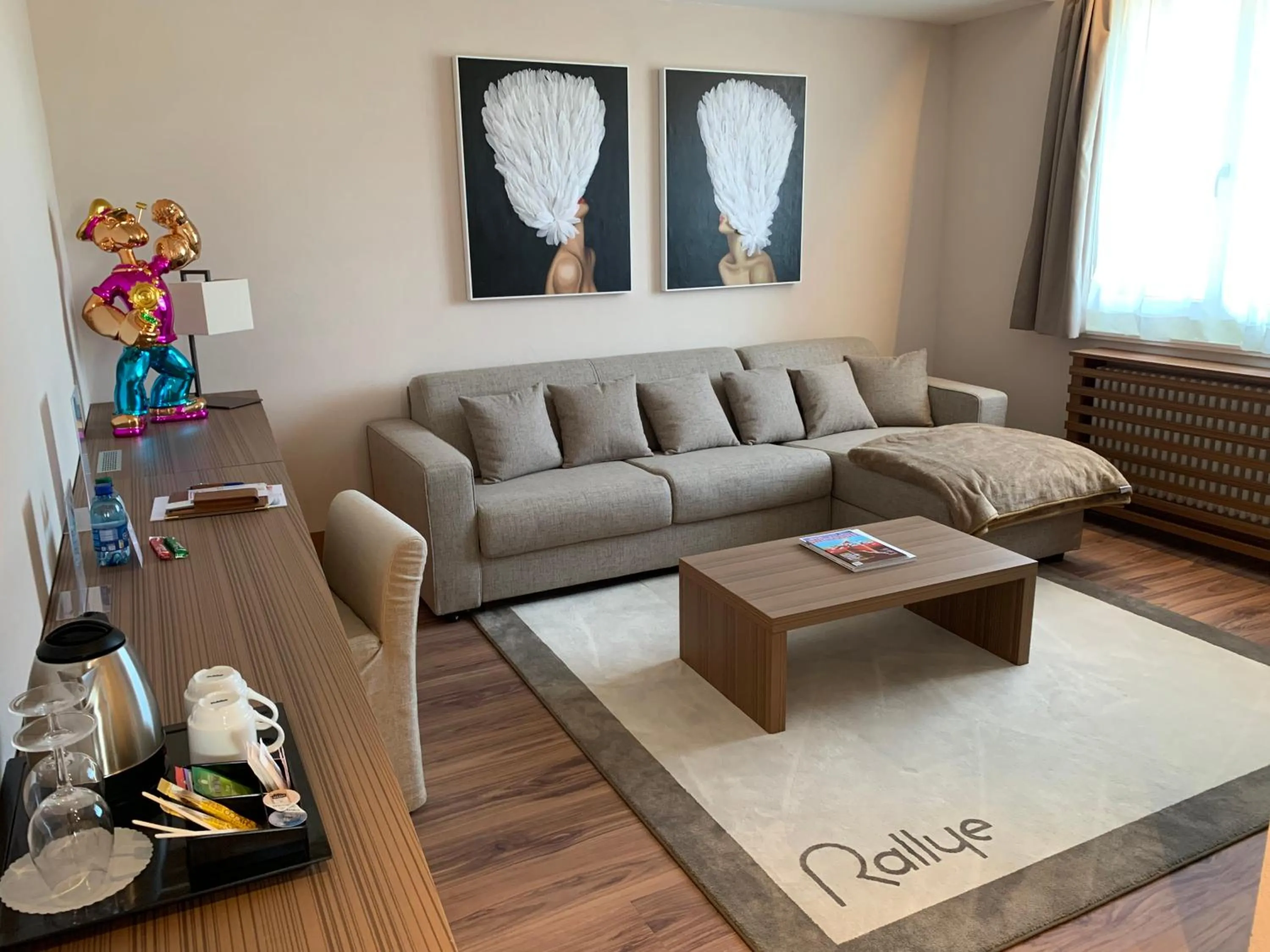 Living room in Hôtel Rallye & Entrées aux Bains de la Gruyère