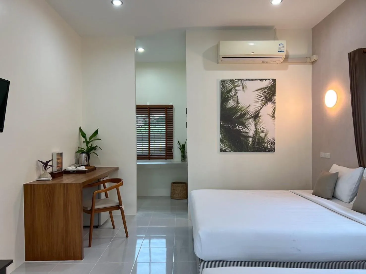 Bed in Nisasiri Boutique Resort