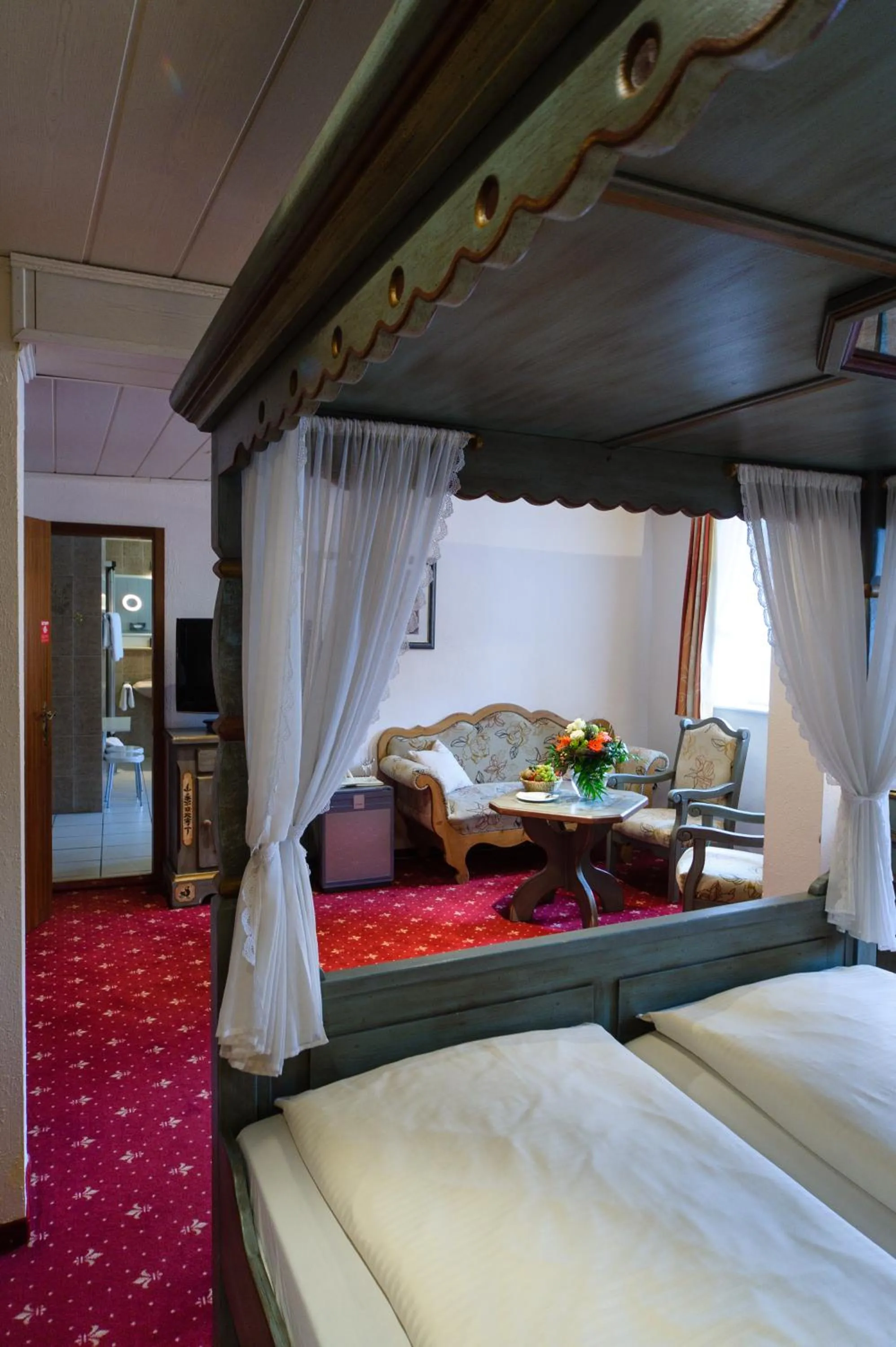 Seating area, Bed in Akzent Hotel Goldner Stern