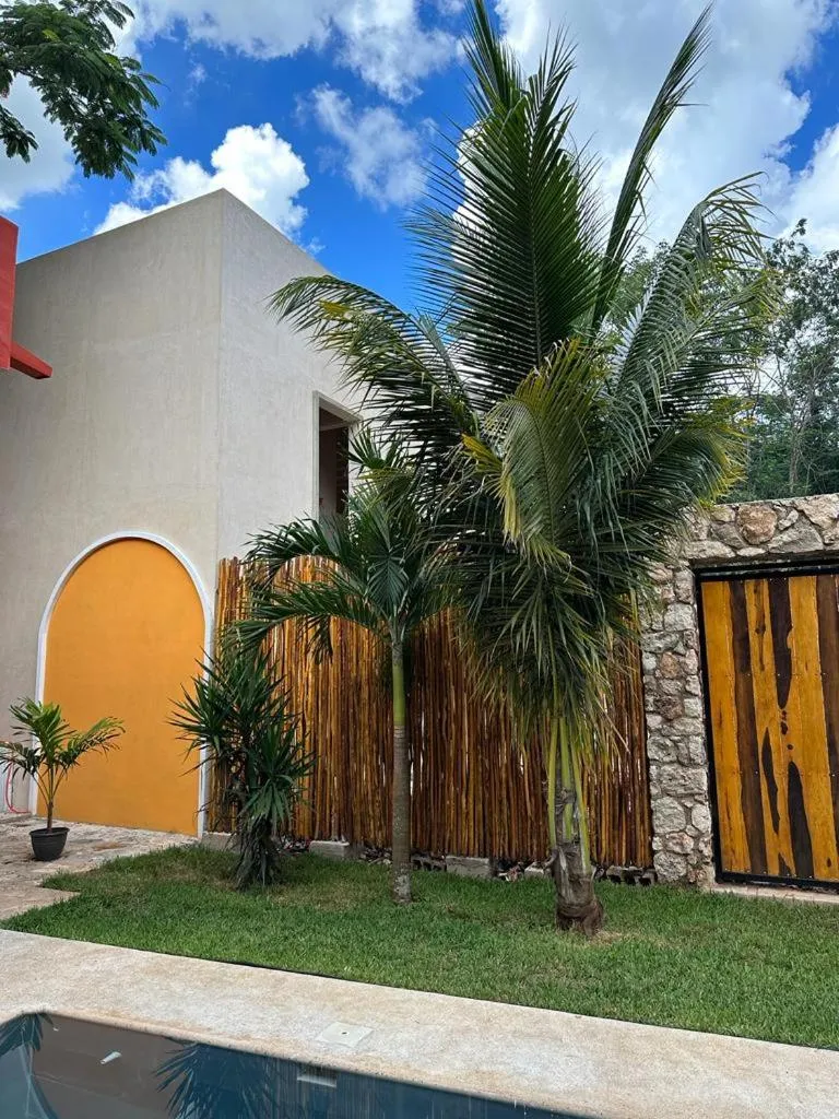 Garden in VILLA UNAHANA