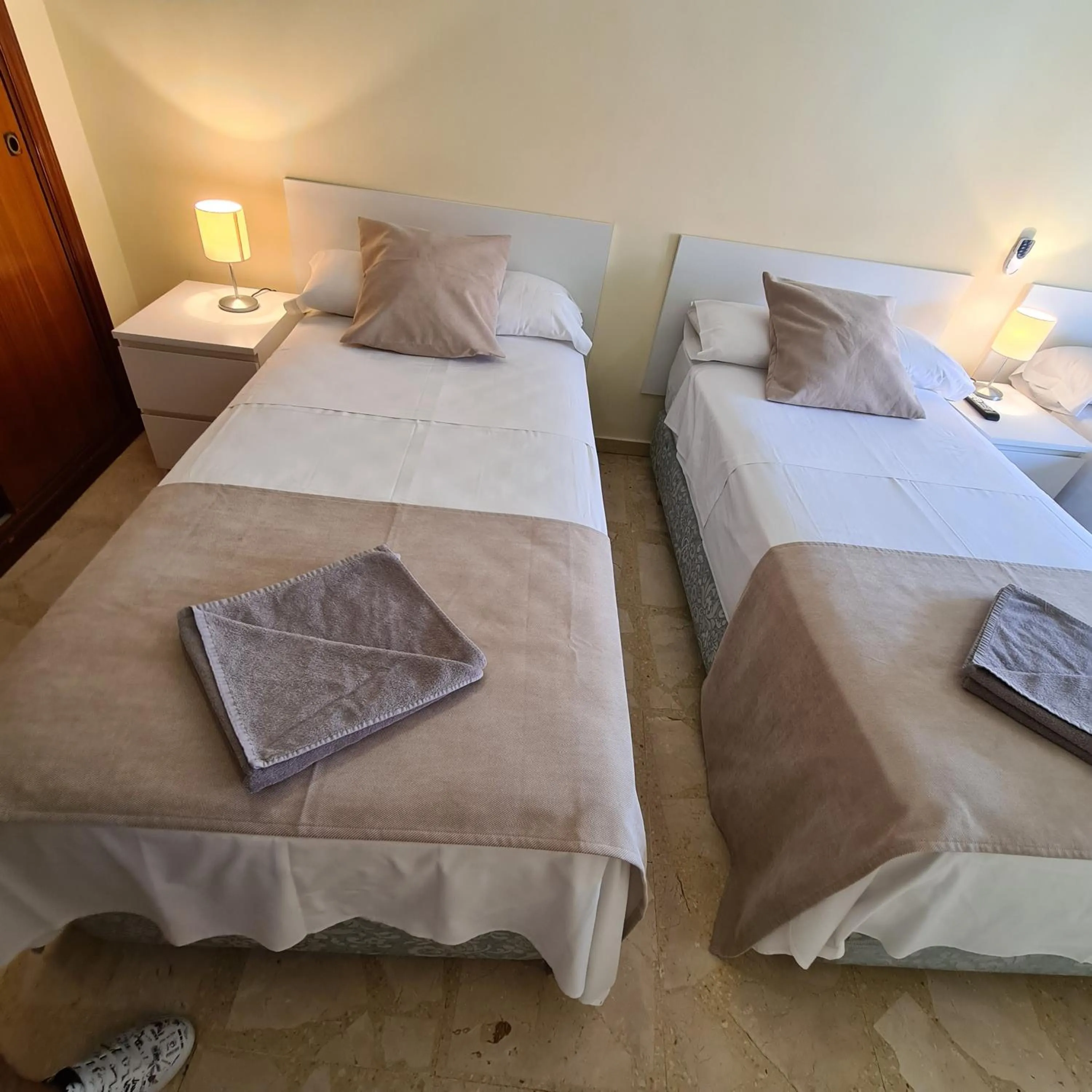 Bed in H Los Rafaeles