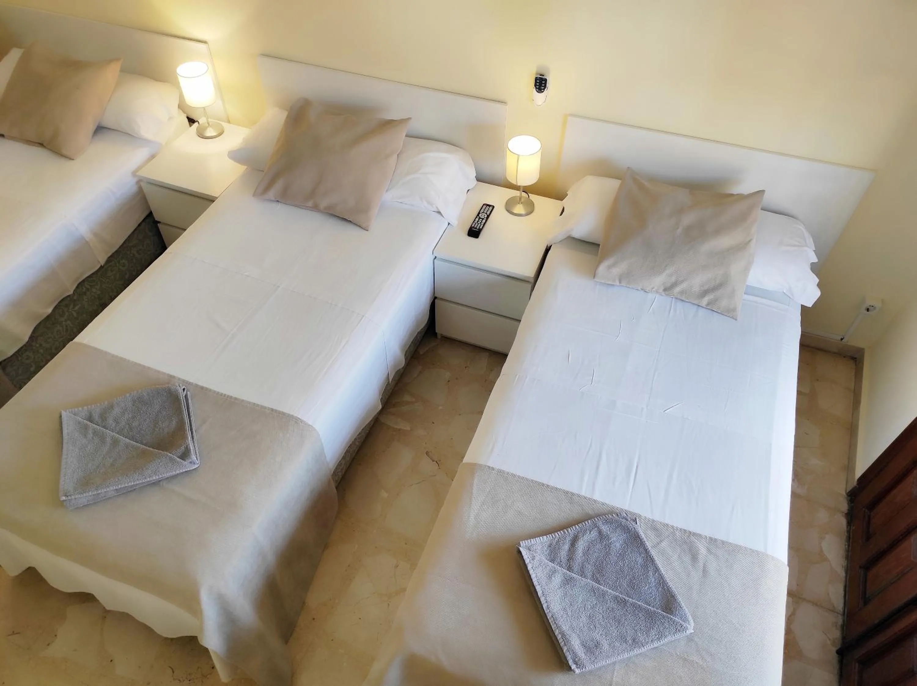 Bed in H Los Rafaeles