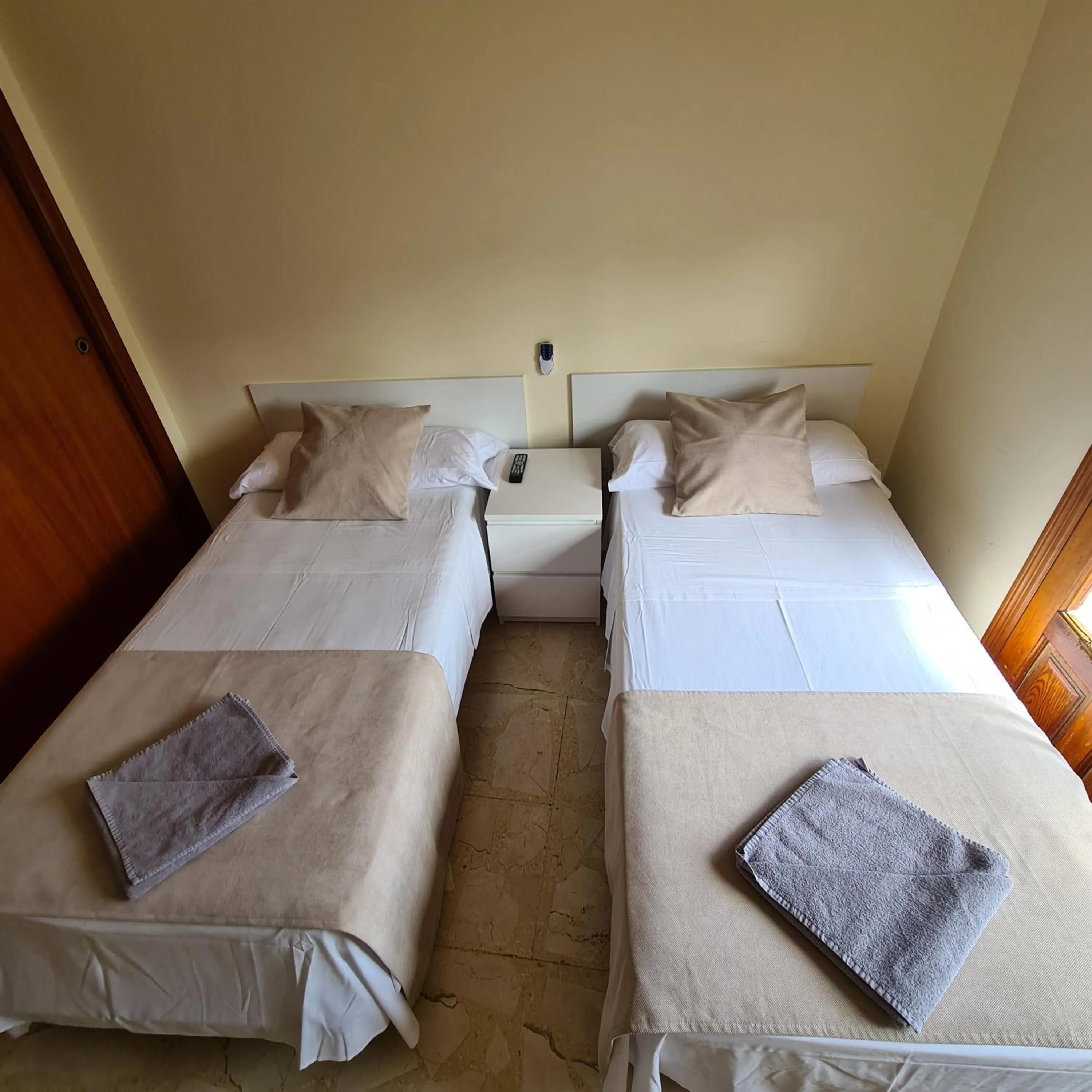 Bed in H Los Rafaeles