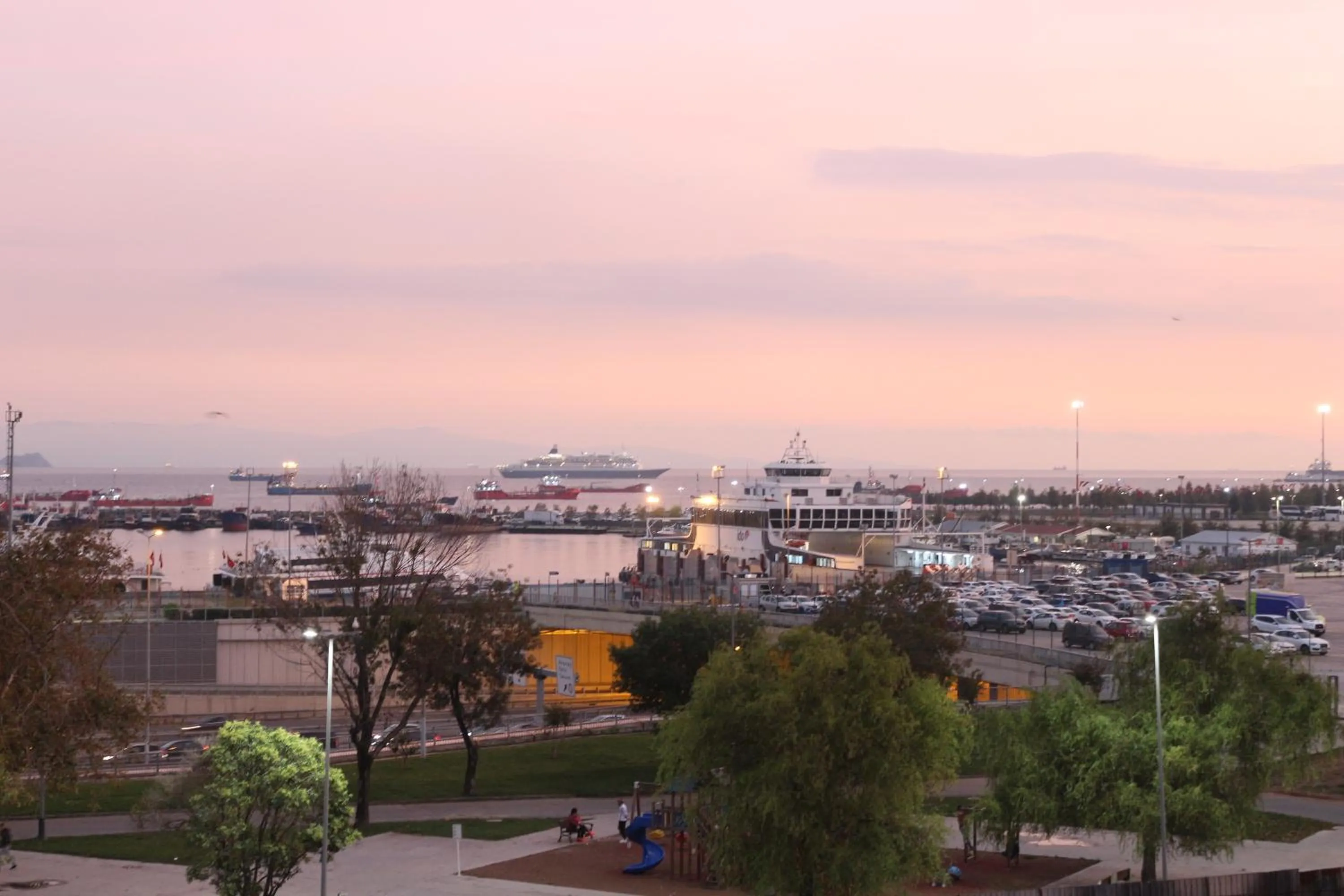 Sunset in HOTEL ÜMİT YENİKAPI
