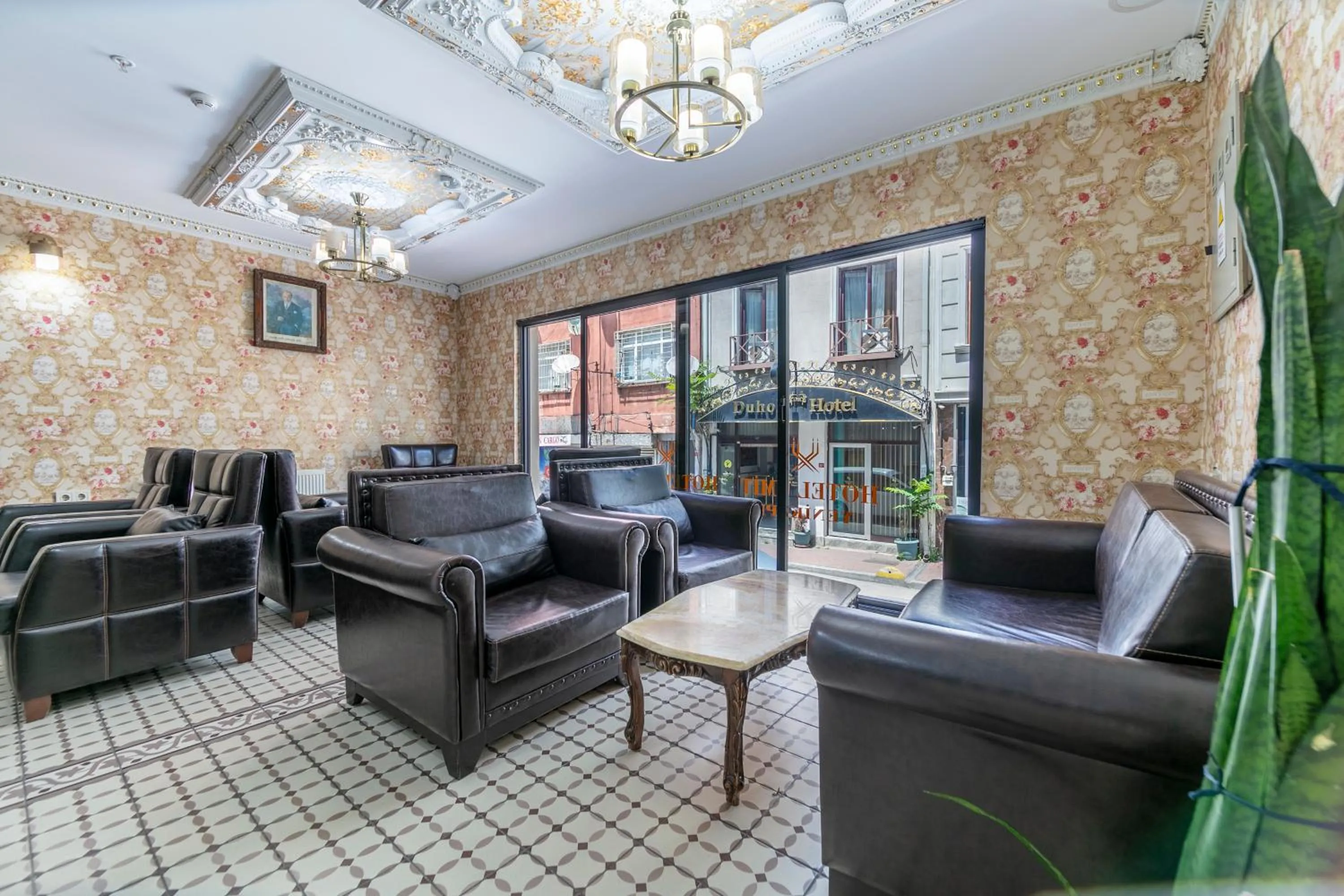 TV and multimedia in HOTEL ÜMİT YENİKAPI