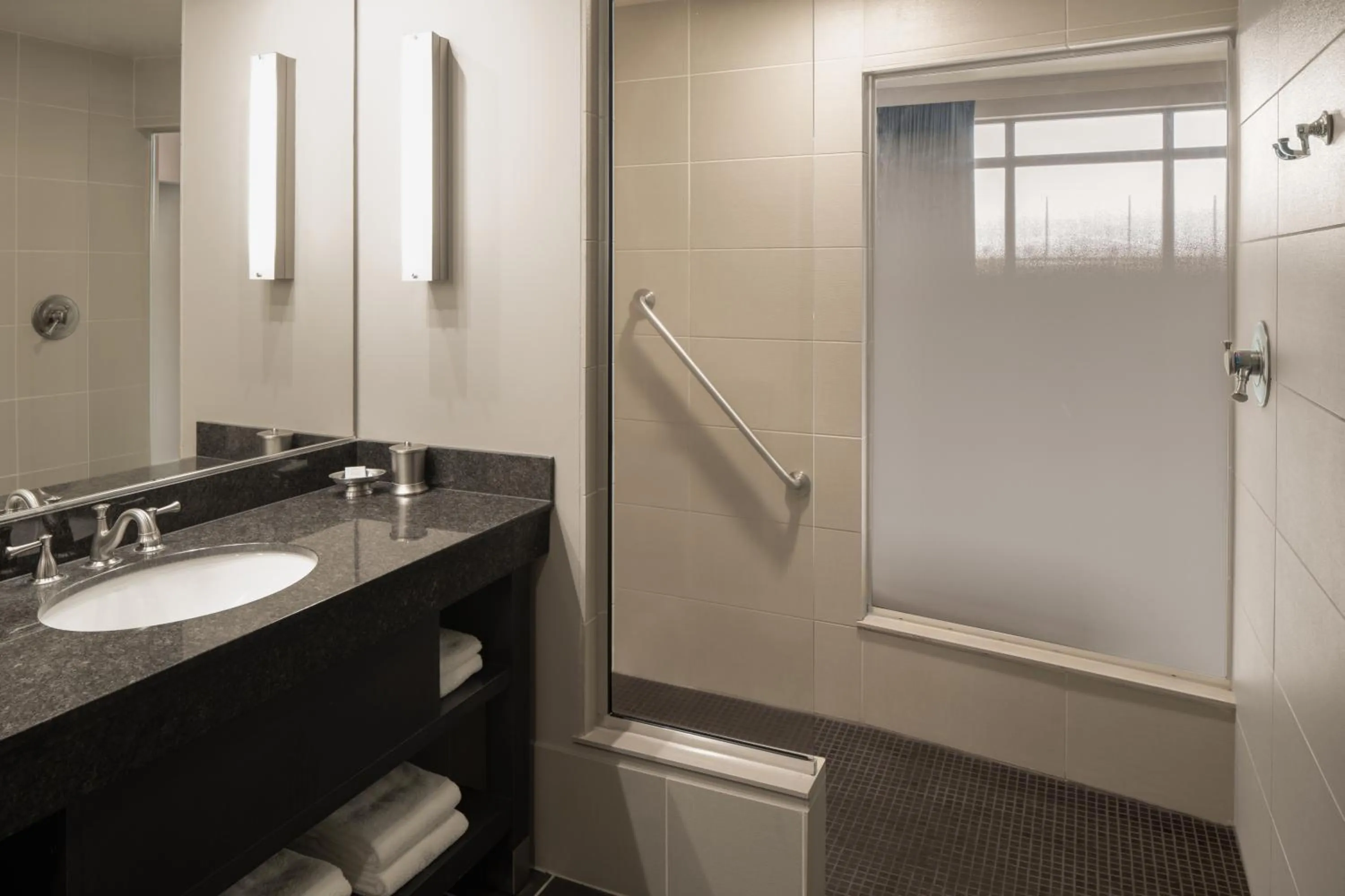 Shower in Grand Falls Casino & Golf Resort
