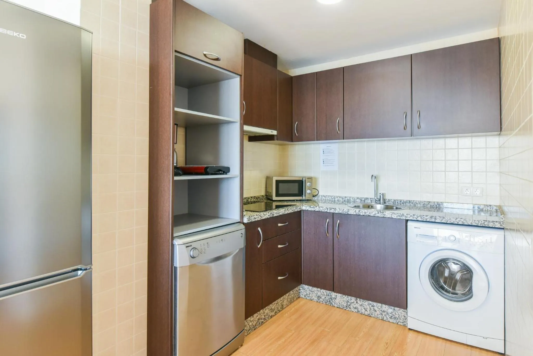 kitchen in Vegasol Playa AT