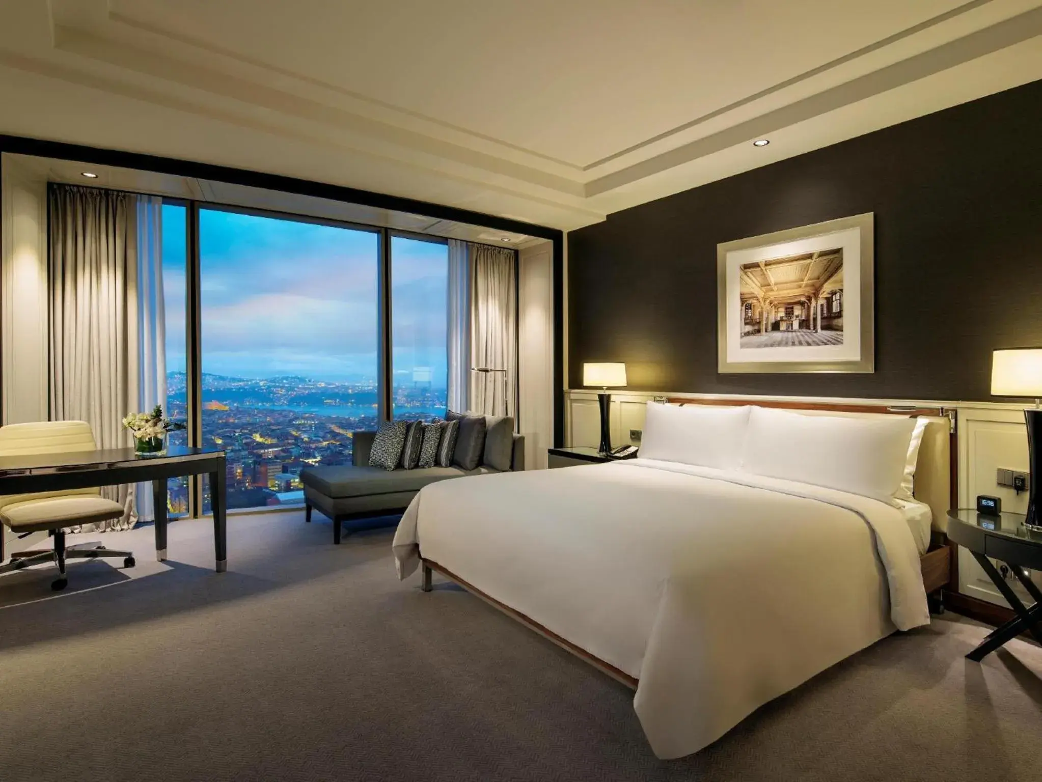 Executive King Room - Lounge Access in Hilton Istanbul Bomonti Executive King Room - Lounge Access in Hilton Istanbul Bomonti