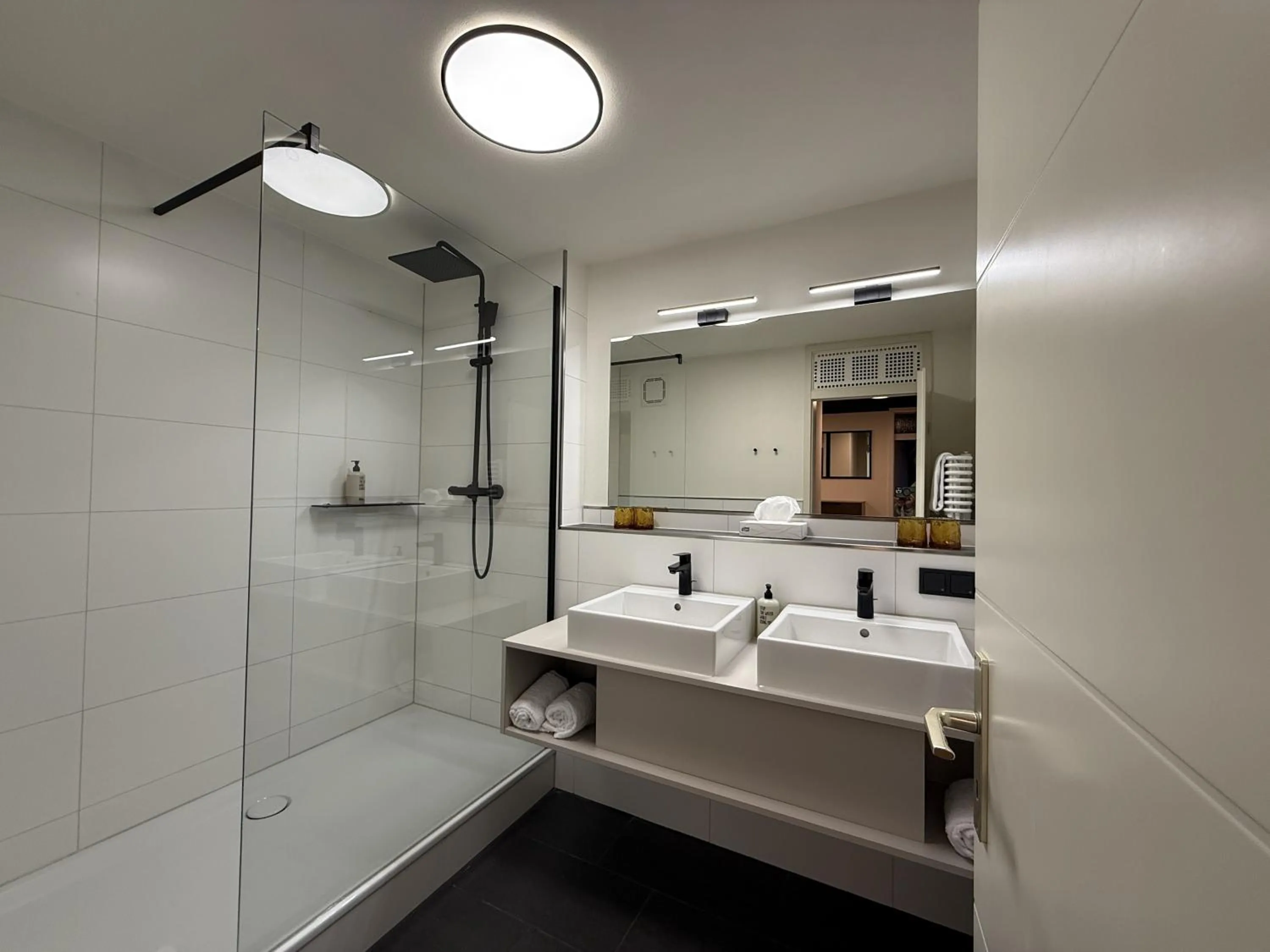 Bathroom in Residenzhotel Stuttgart Airport, Sure Hotel Collection by Best Western