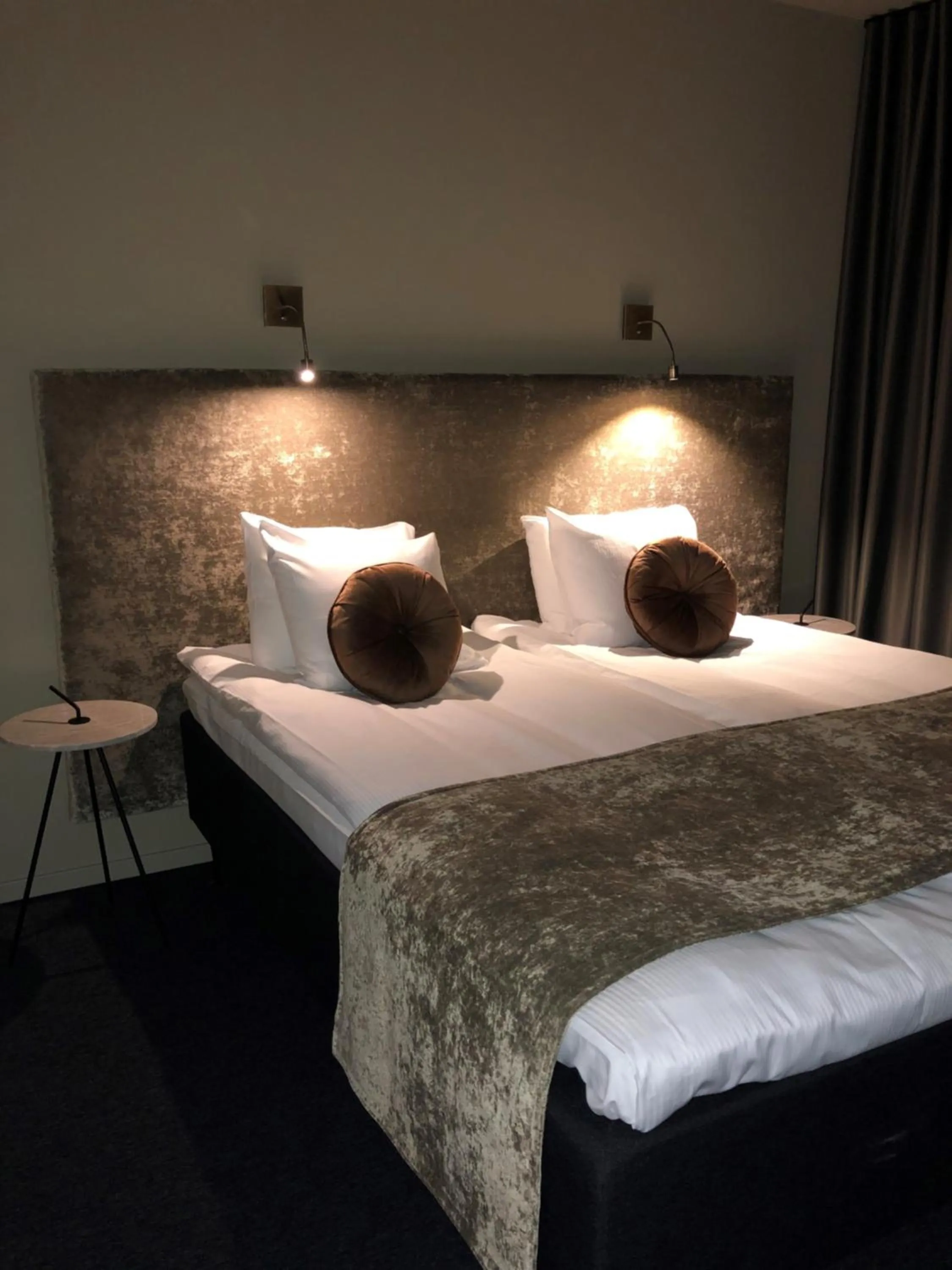 Bed in Hotell Viktors