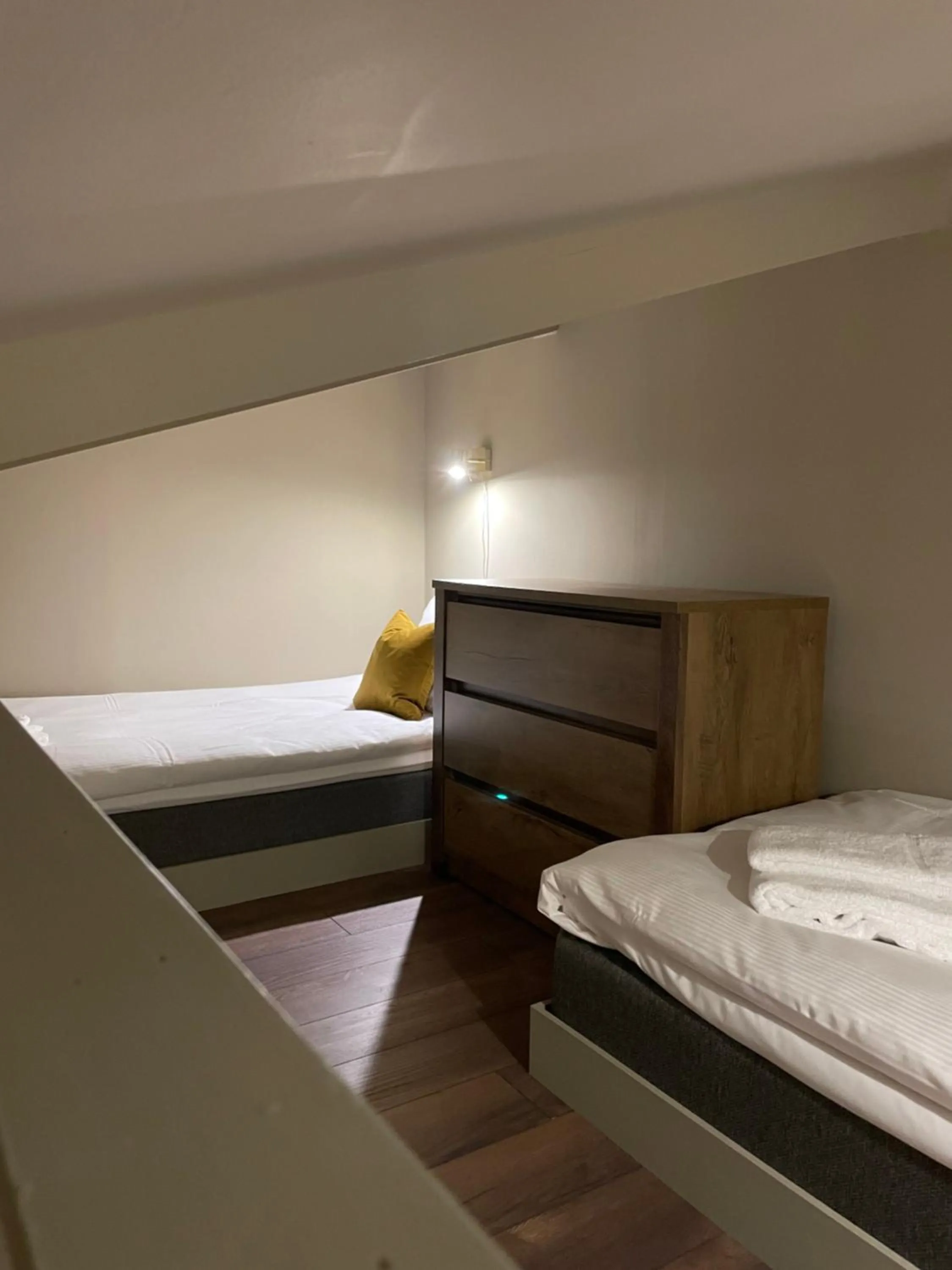 Bed in Hotell Viktors