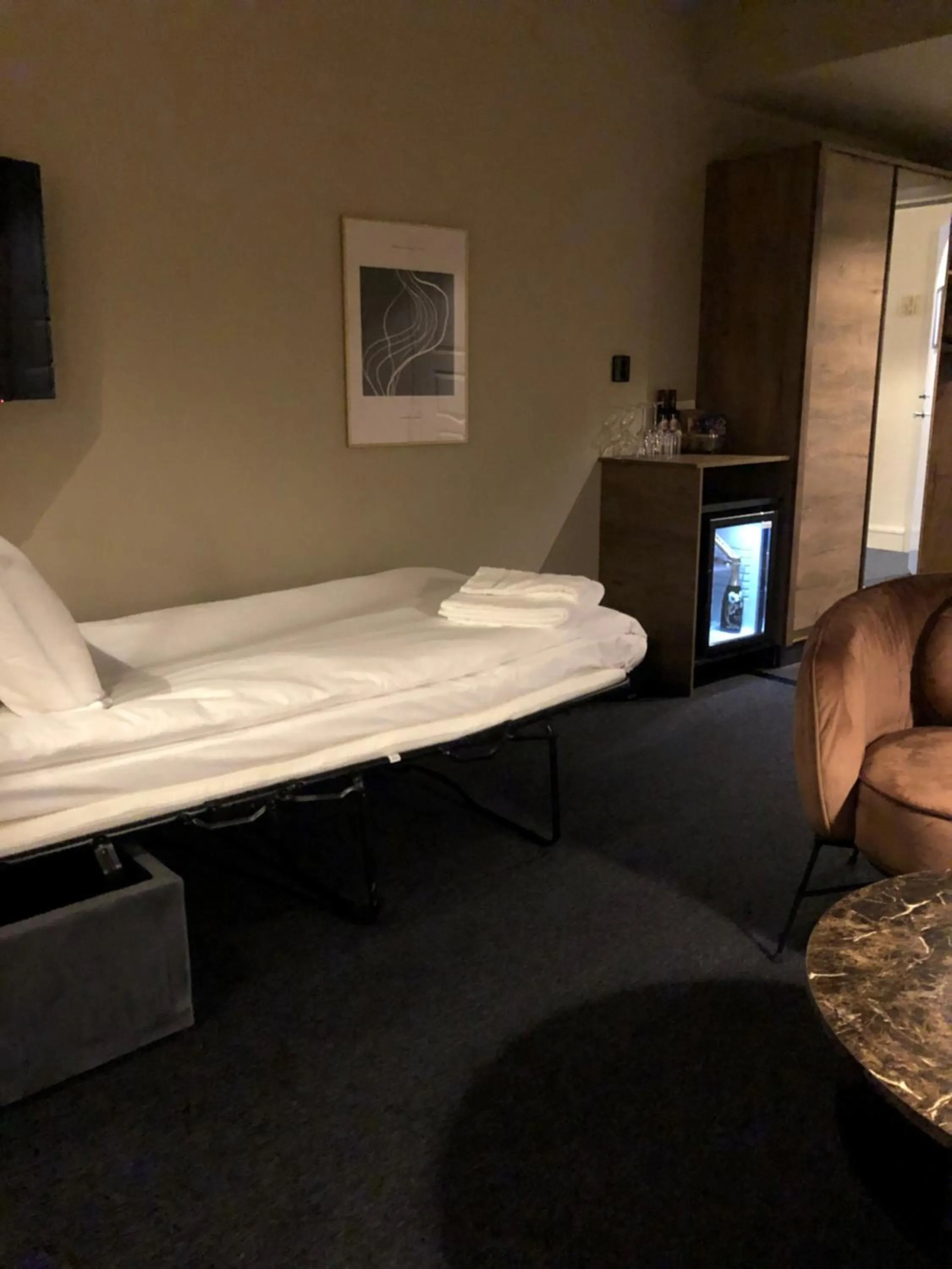 Bed in Hotell Viktors