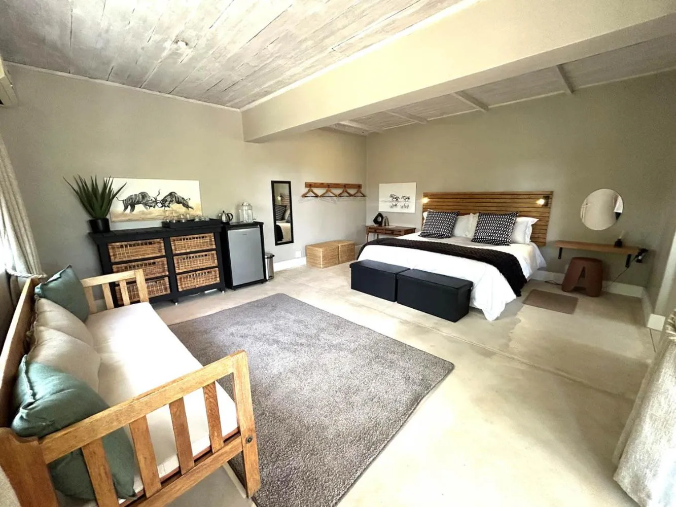 Bed in Chicane Bed and Breakfast