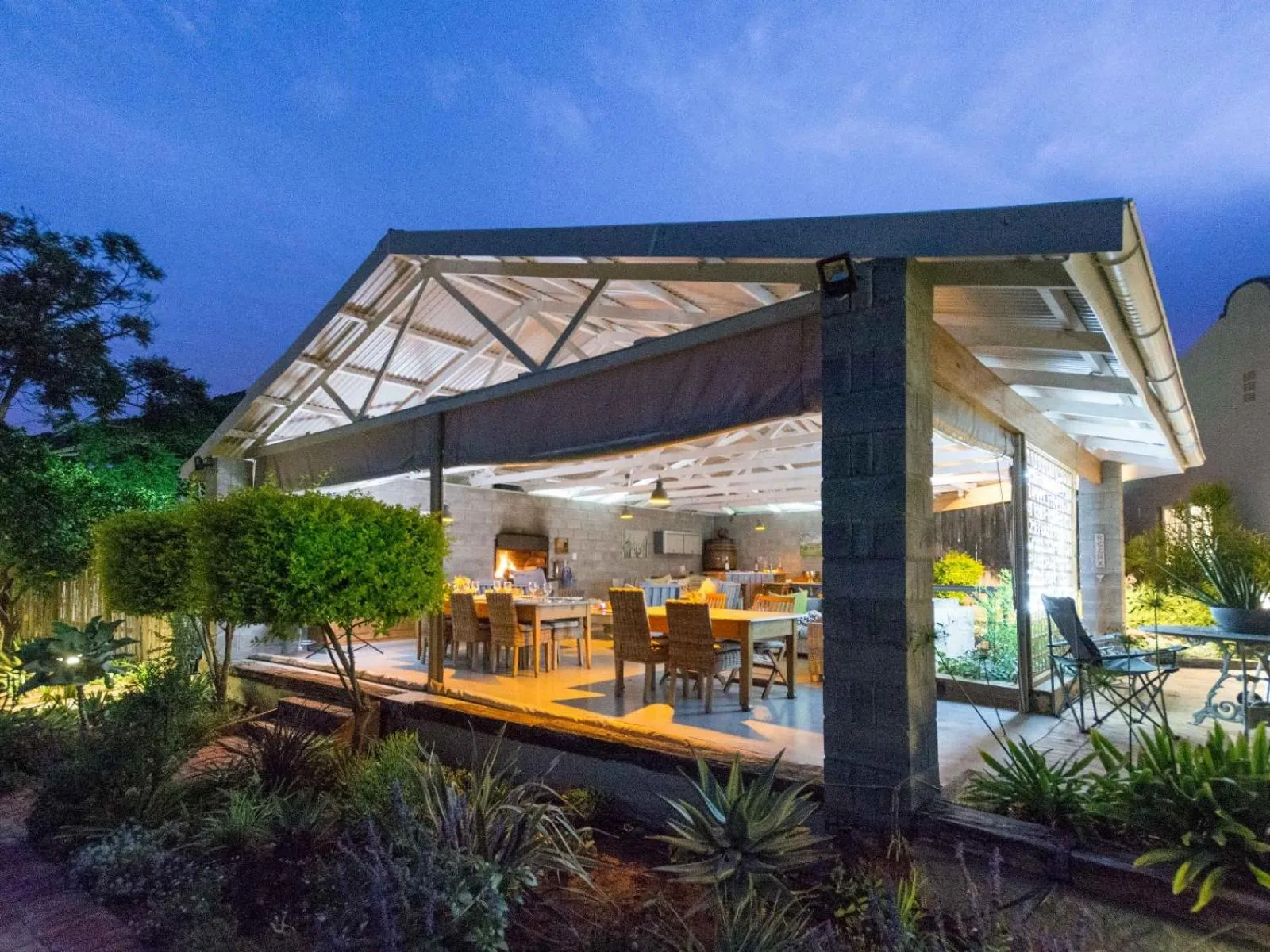 Property building in Chicane Bed and Breakfast