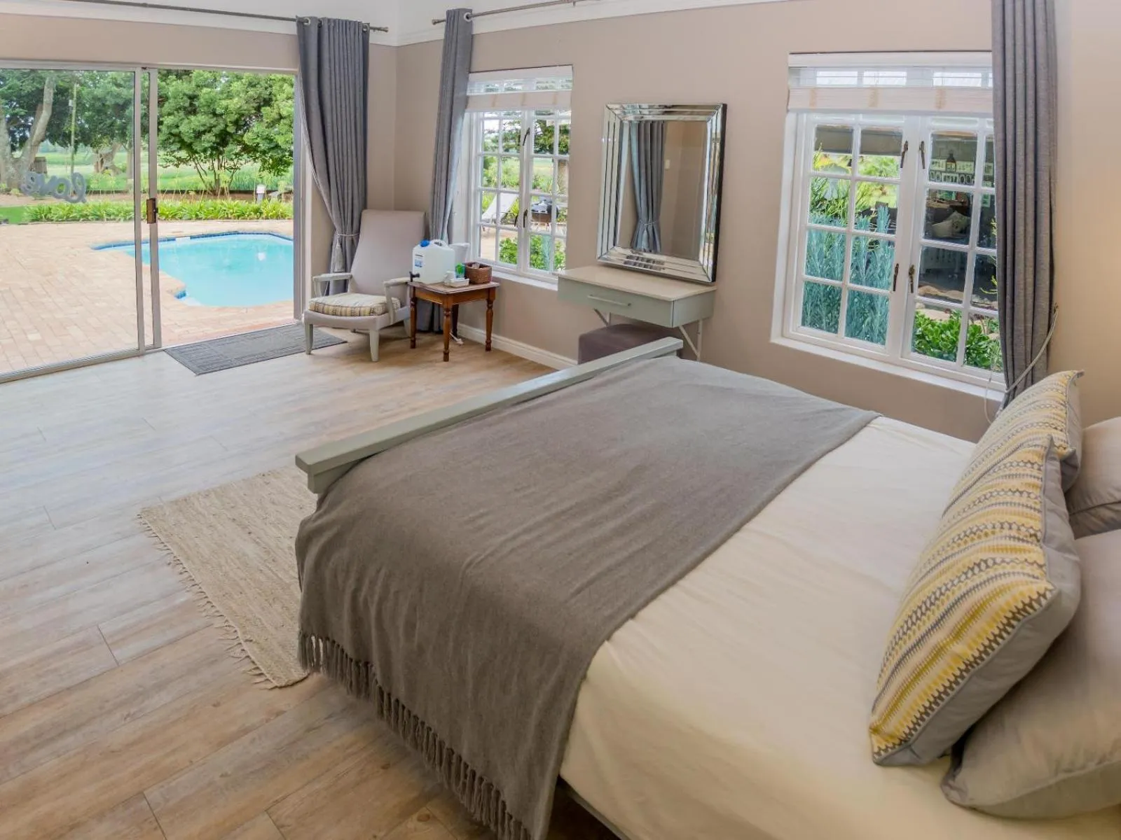 Photo of the whole room, Bed in Chicane Bed and Breakfast