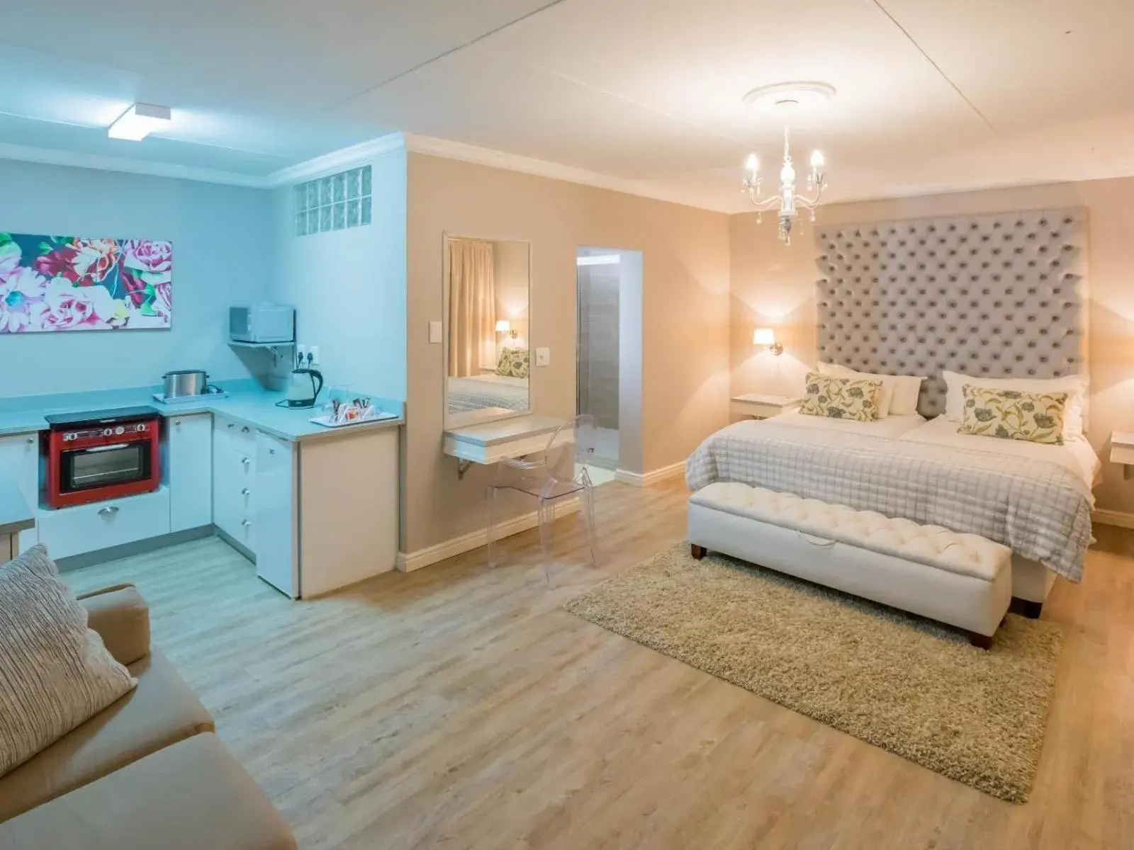 Deluxe Twin Room - single occupancy in Chicane Bed and Breakfast Deluxe Twin Room - single occupancy in Chicane Bed and Breakfast