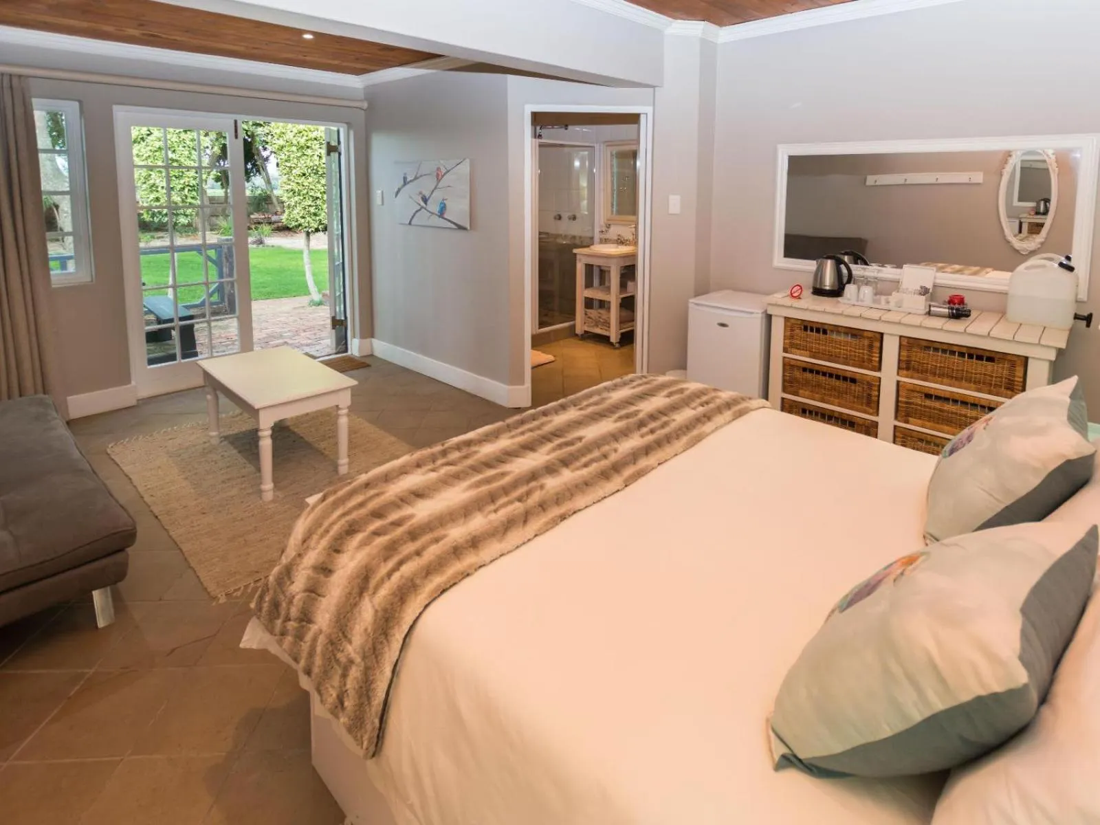 Photo of the whole room, Bed in Chicane Bed and Breakfast