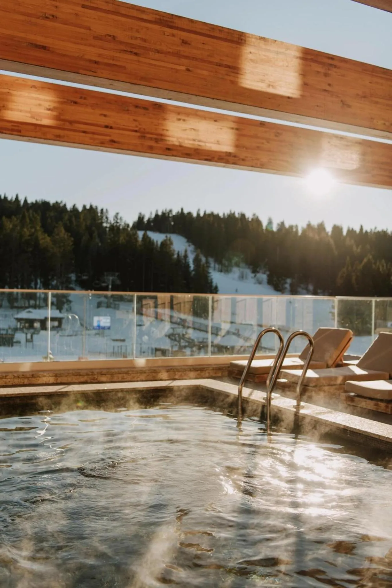 Swimming pool in Viceroy Kopaonik Resort & Spa