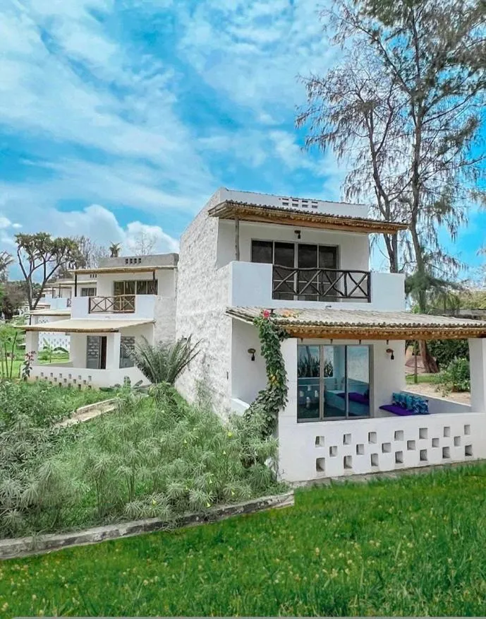 Property building in Barracuda Inn Resort