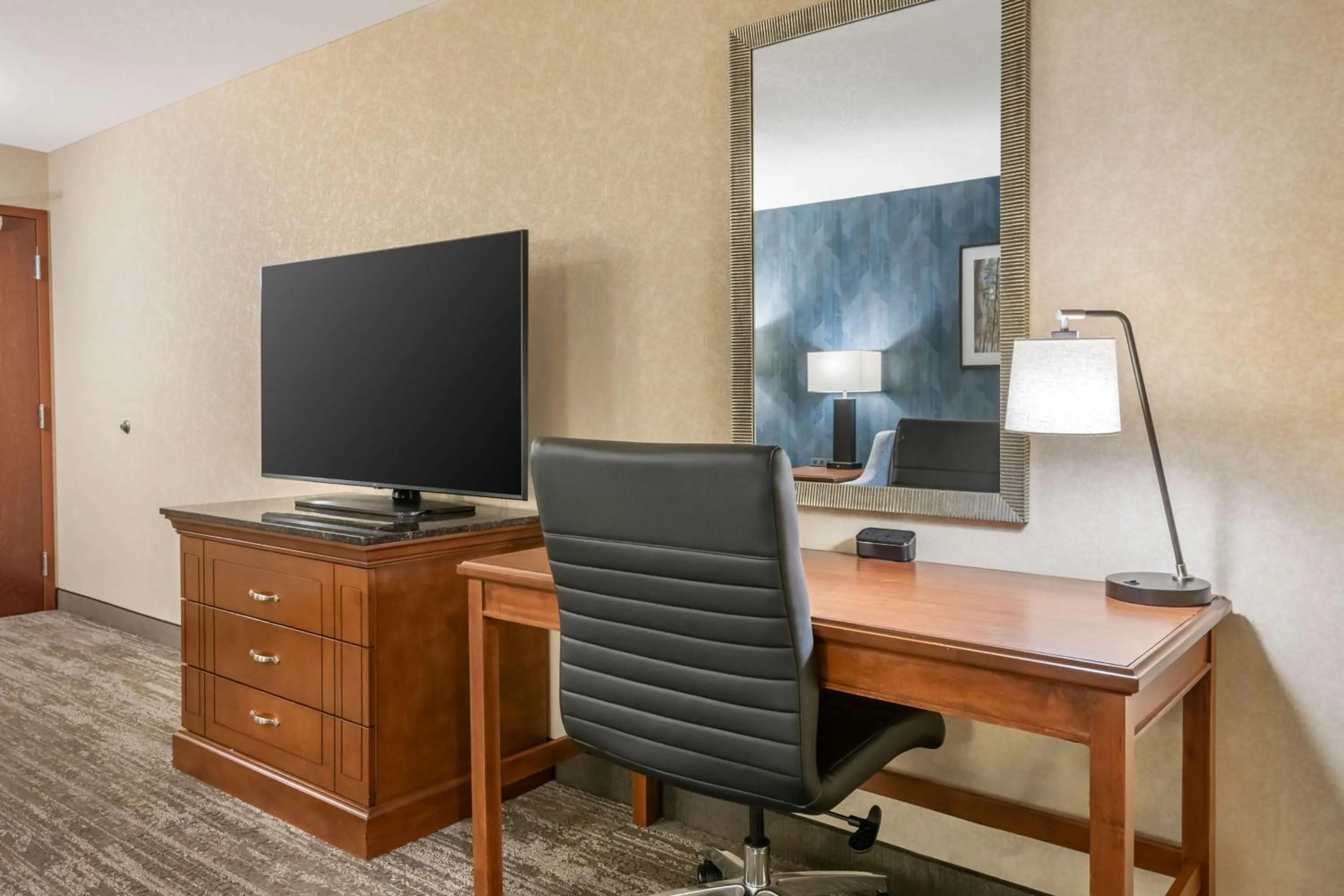 Bedroom in Drury Plaza Hotel Valdosta