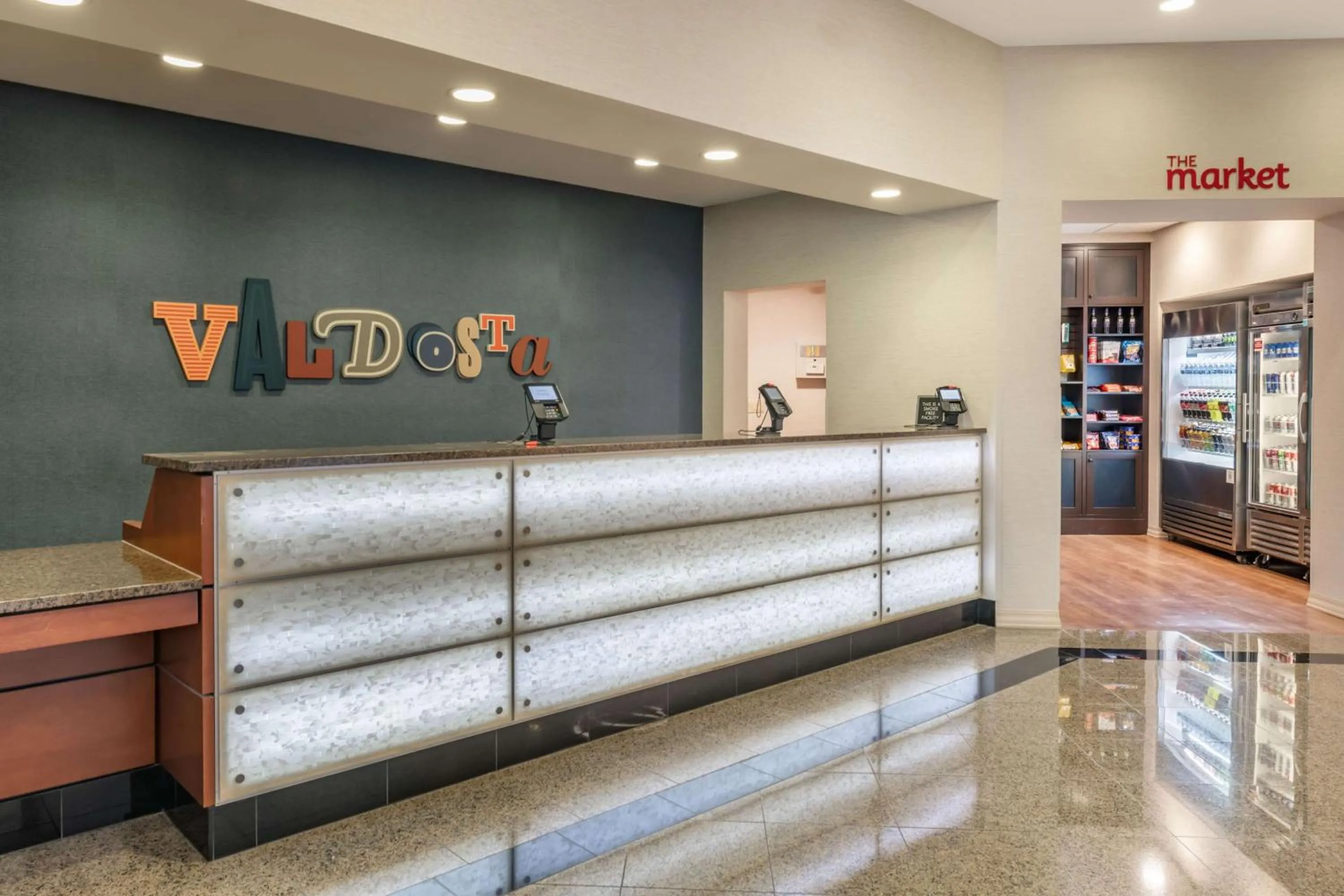 Lobby or reception in Drury Plaza Hotel Valdosta