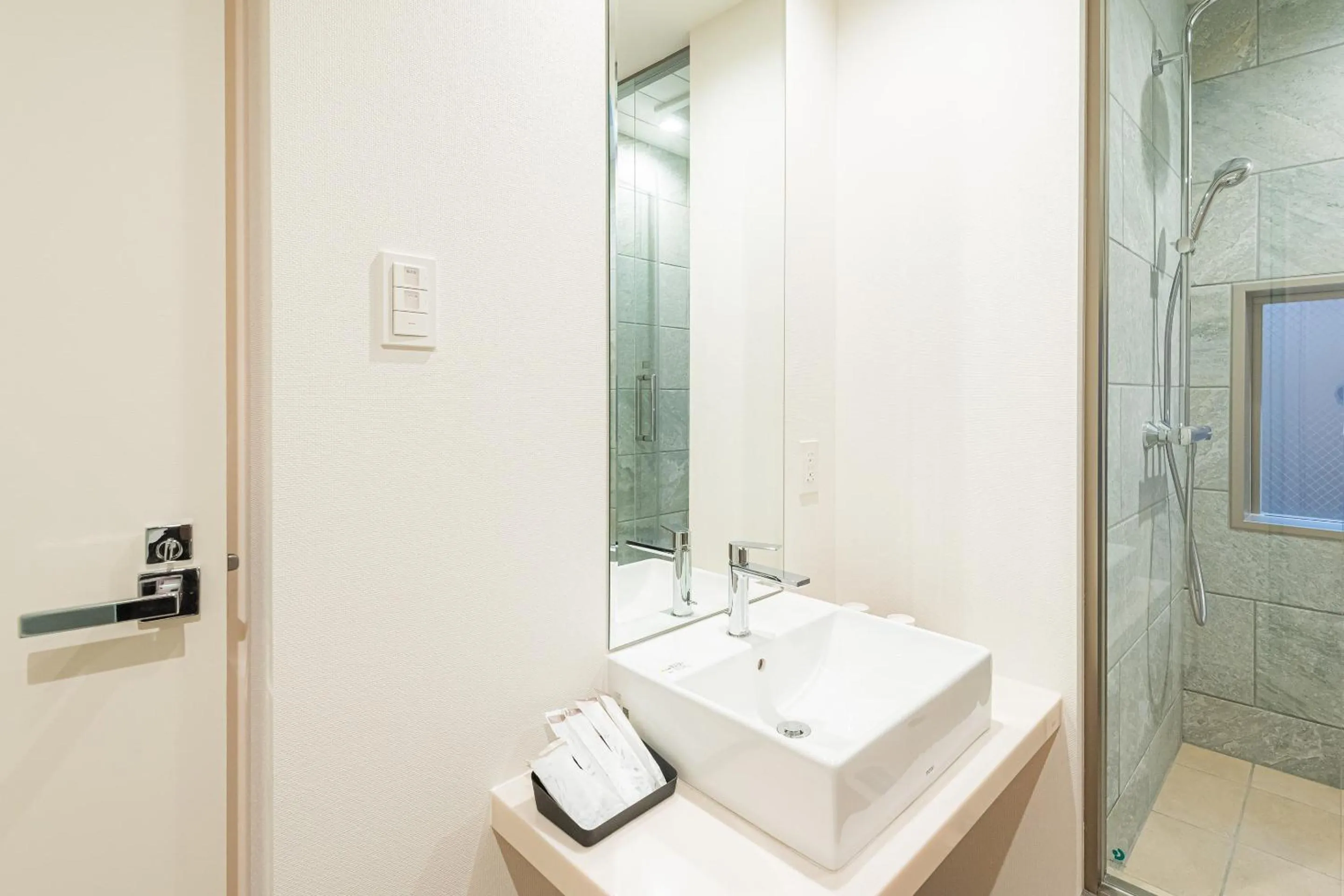 Photo of the whole room in Seiei Hotel Kyoto Kawaramachi