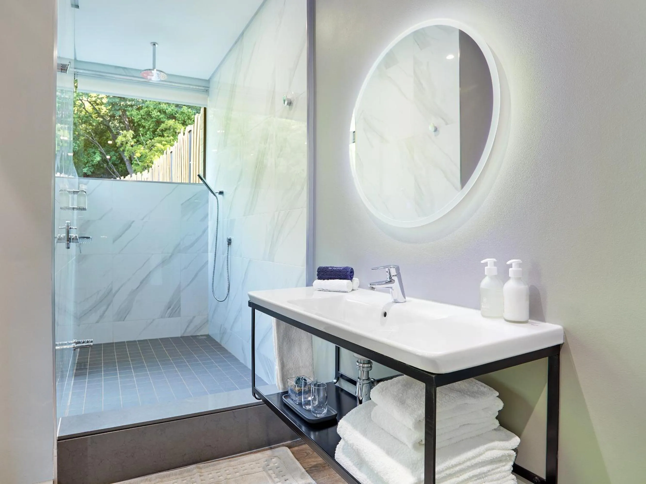 Bathroom in The Cliffside Boutique Getaway
