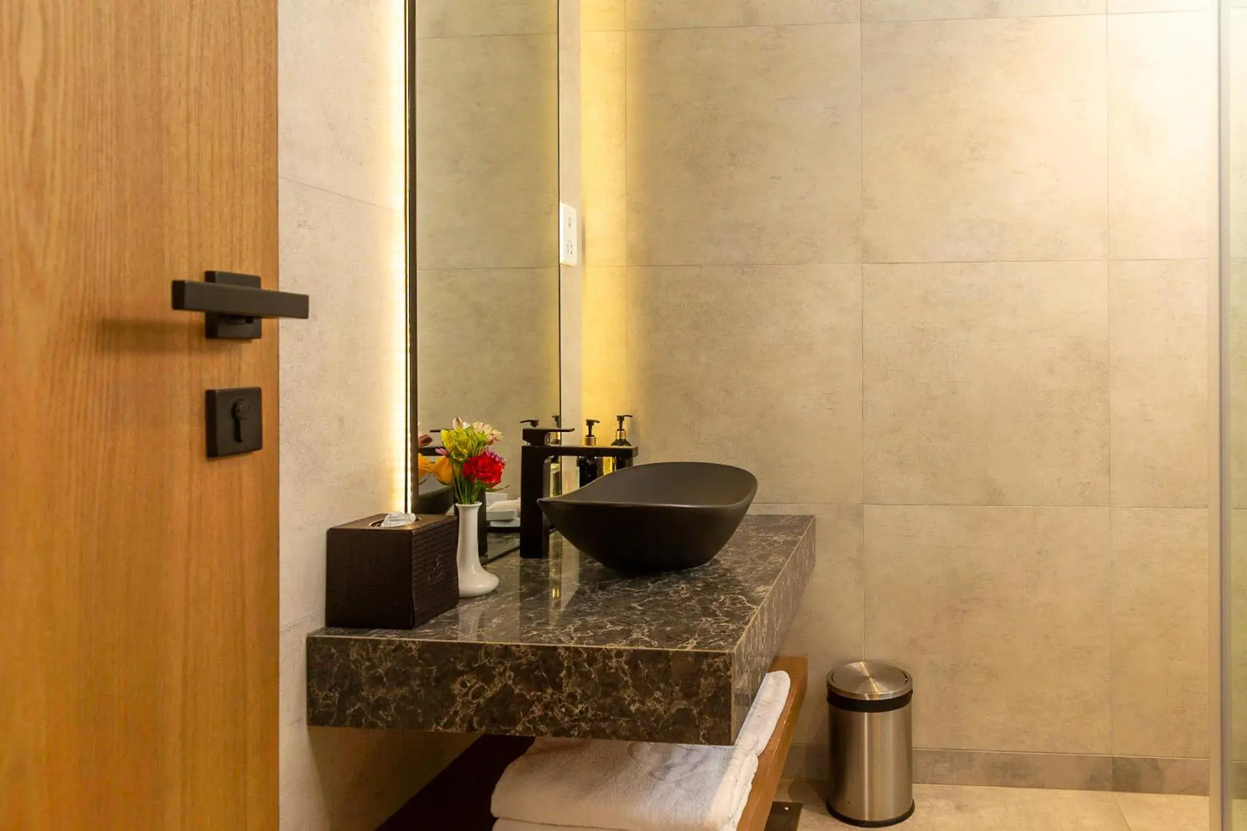 Presidential Suite in Alba Hotel Meru Presidential Suite in Alba Hotel Meru